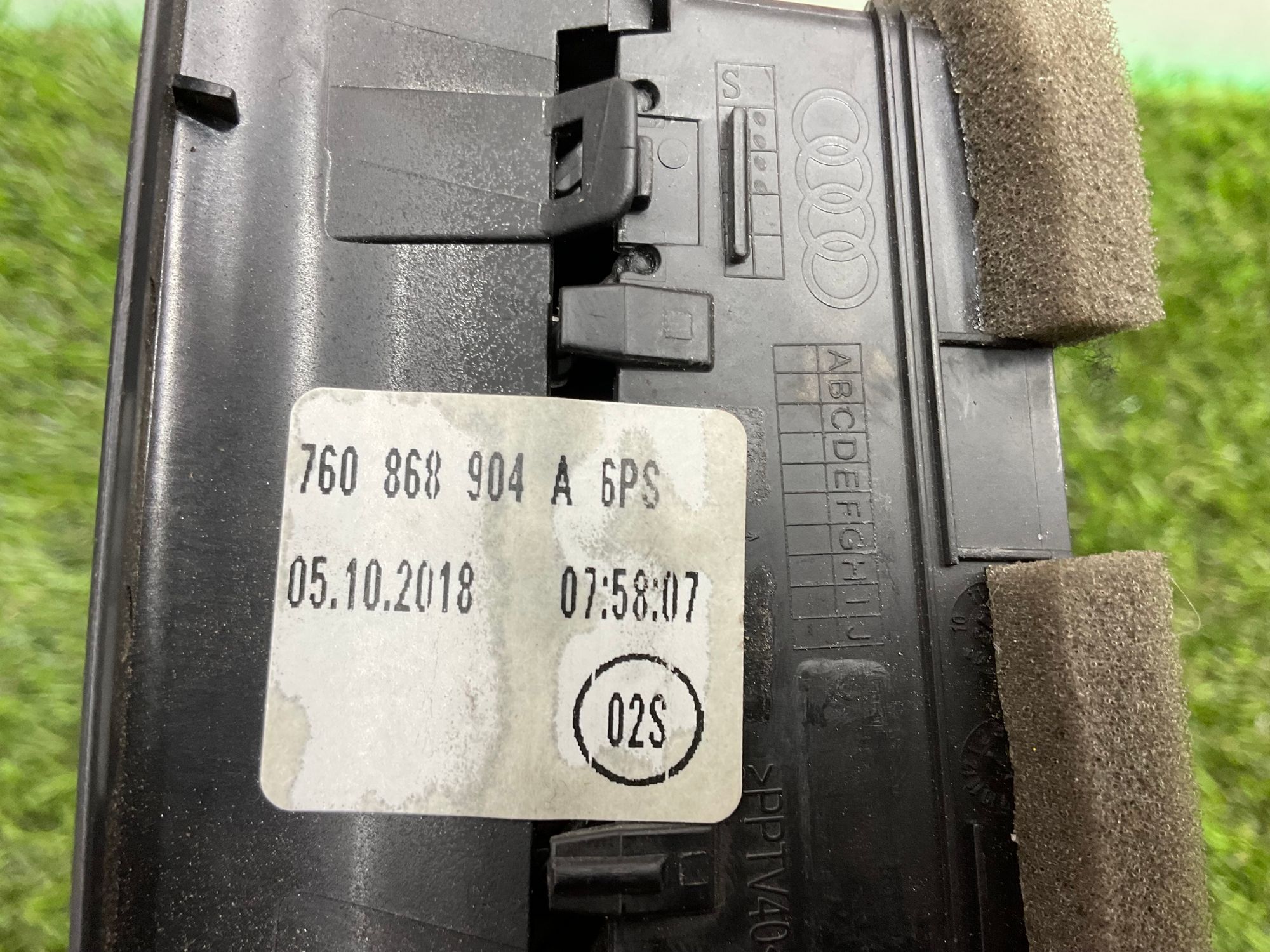 https://ycs.partsauto.market/partsauto-images/thmbs/userImages/h353NjtZg3VDP19b5HMt7LlpbQ93/part/17b0566d-21be-42b9-b228-597712043d49_1785574745880.jpg