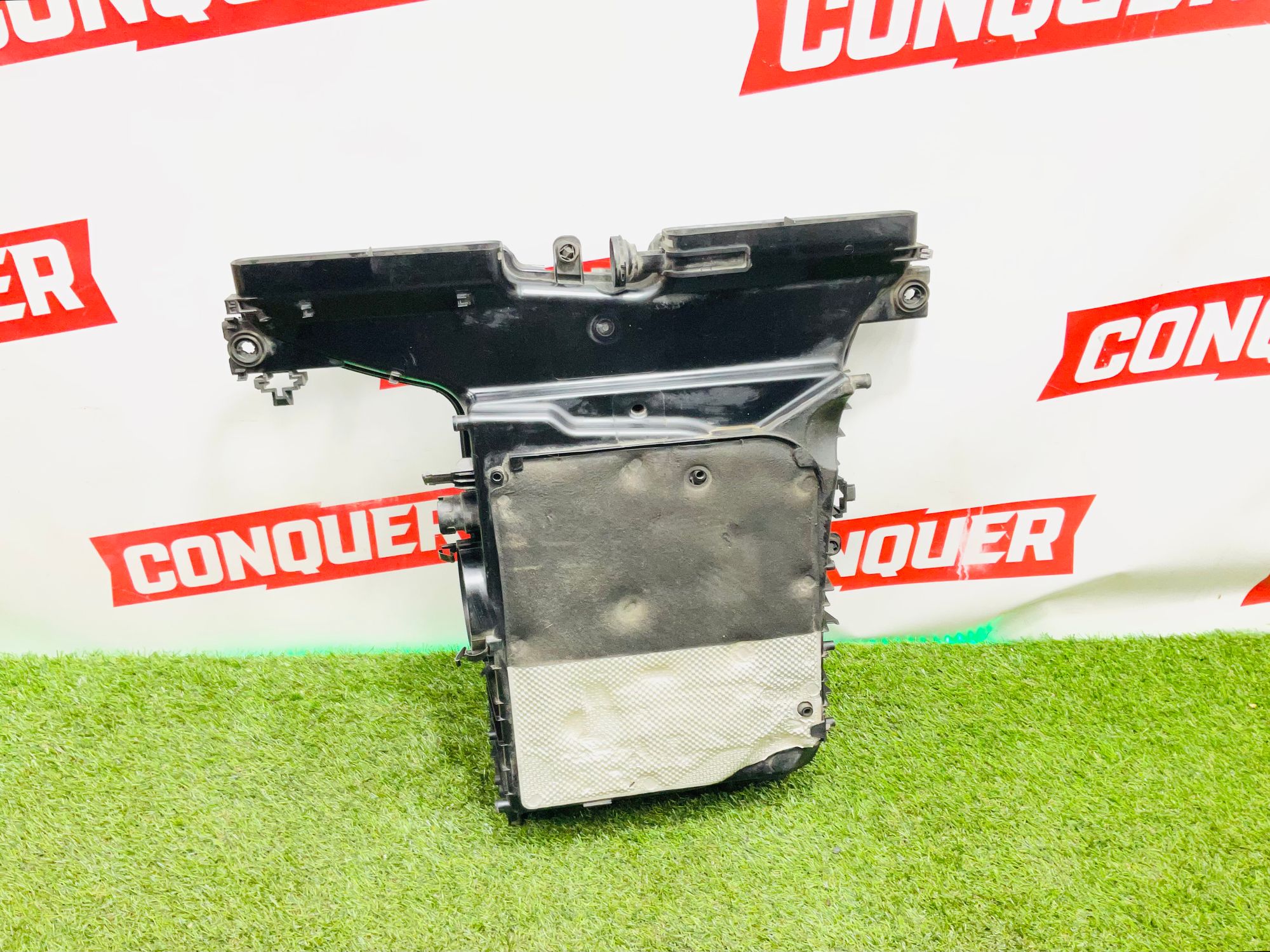 https://ycs.partsauto.market/partsauto-images/thmbs/userImages/h353NjtZg3VDP19b5HMt7LlpbQ93/part/17cdc9e7-ee35-4b40-9258-94294645c3c2_1786022560713.jpg