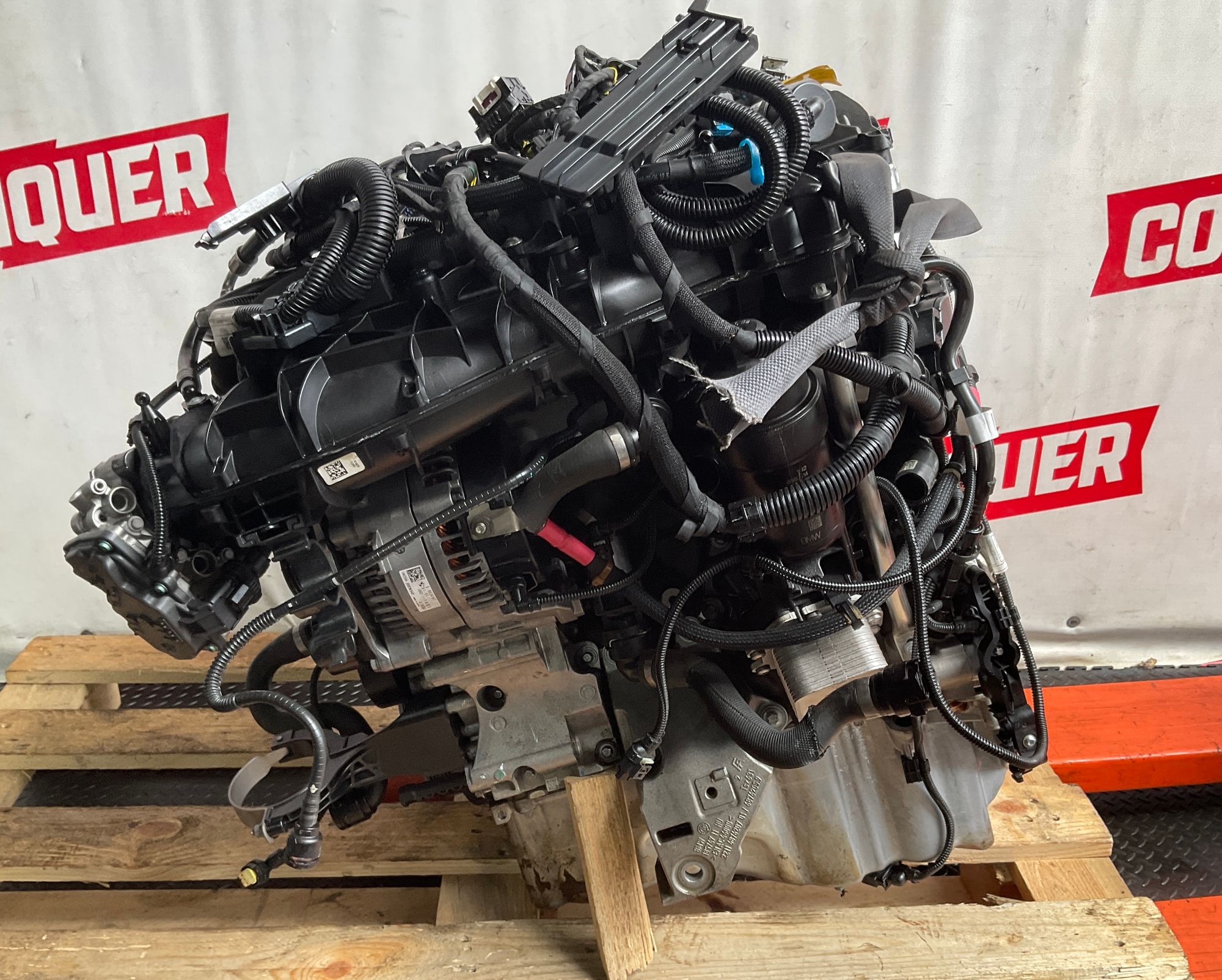 https://ycs.partsauto.market/partsauto-images/thmbs/userImages/h353NjtZg3VDP19b5HMt7LlpbQ93/part/18137947-d13c-4679-9243-5594600702b8_1745588451984.jpg