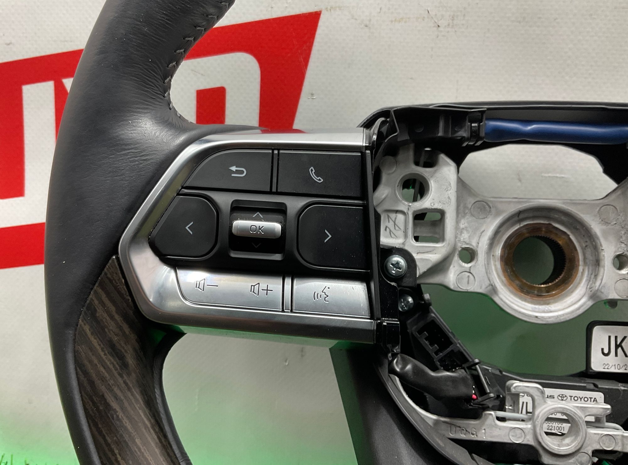 Руль Toyota Land Cruiser 300 2024, 110000 рублей, Москва