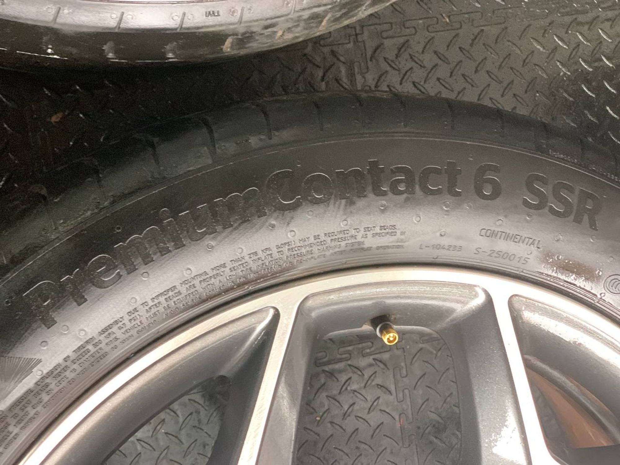 https://ycs.partsauto.market/partsauto-images/thmbs/userImages/h353NjtZg3VDP19b5HMt7LlpbQ93/part/183b8b6f-cfaa-4e14-873c-63f760875f95_1732700393464.jpg