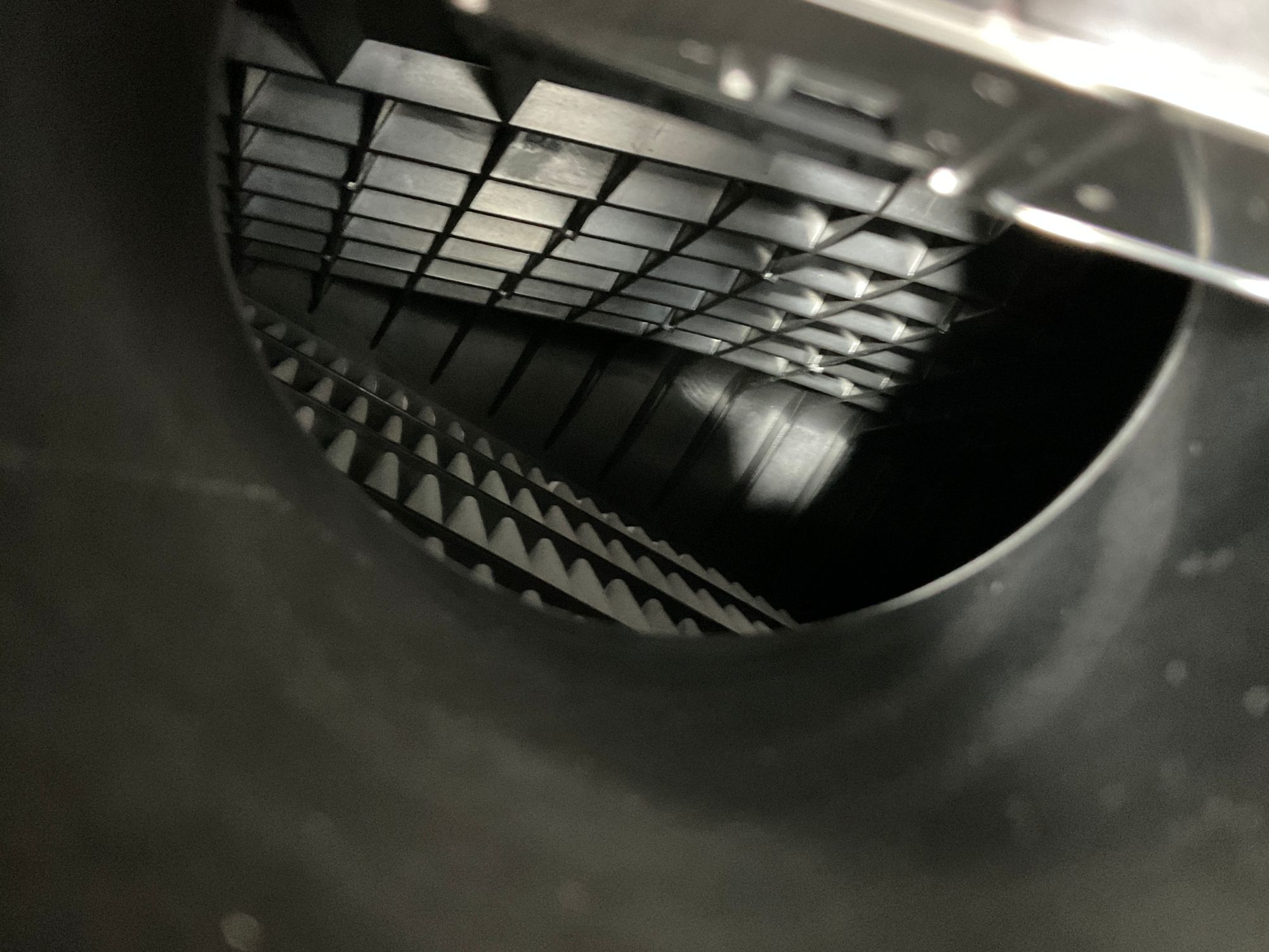 https://ycs.partsauto.market/partsauto-images/thmbs/userImages/h353NjtZg3VDP19b5HMt7LlpbQ93/part/1853f110-d5ca-40e8-8f46-47f89a1489f8_1779523115520.jpg
