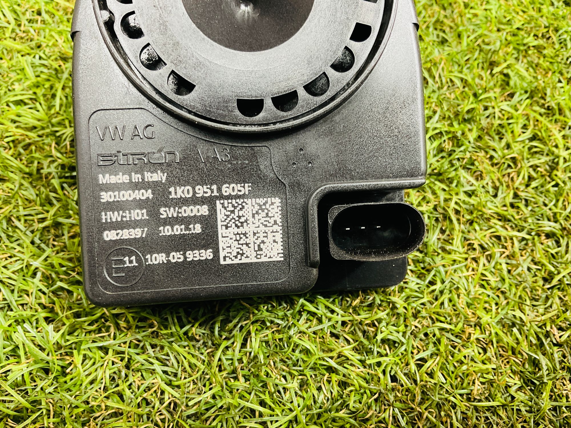 https://ycs.partsauto.market/partsauto-images/thmbs/userImages/h353NjtZg3VDP19b5HMt7LlpbQ93/part/18d5fcf9-bc6a-4e0e-8a75-981e00b28896_1778573492228.jpg