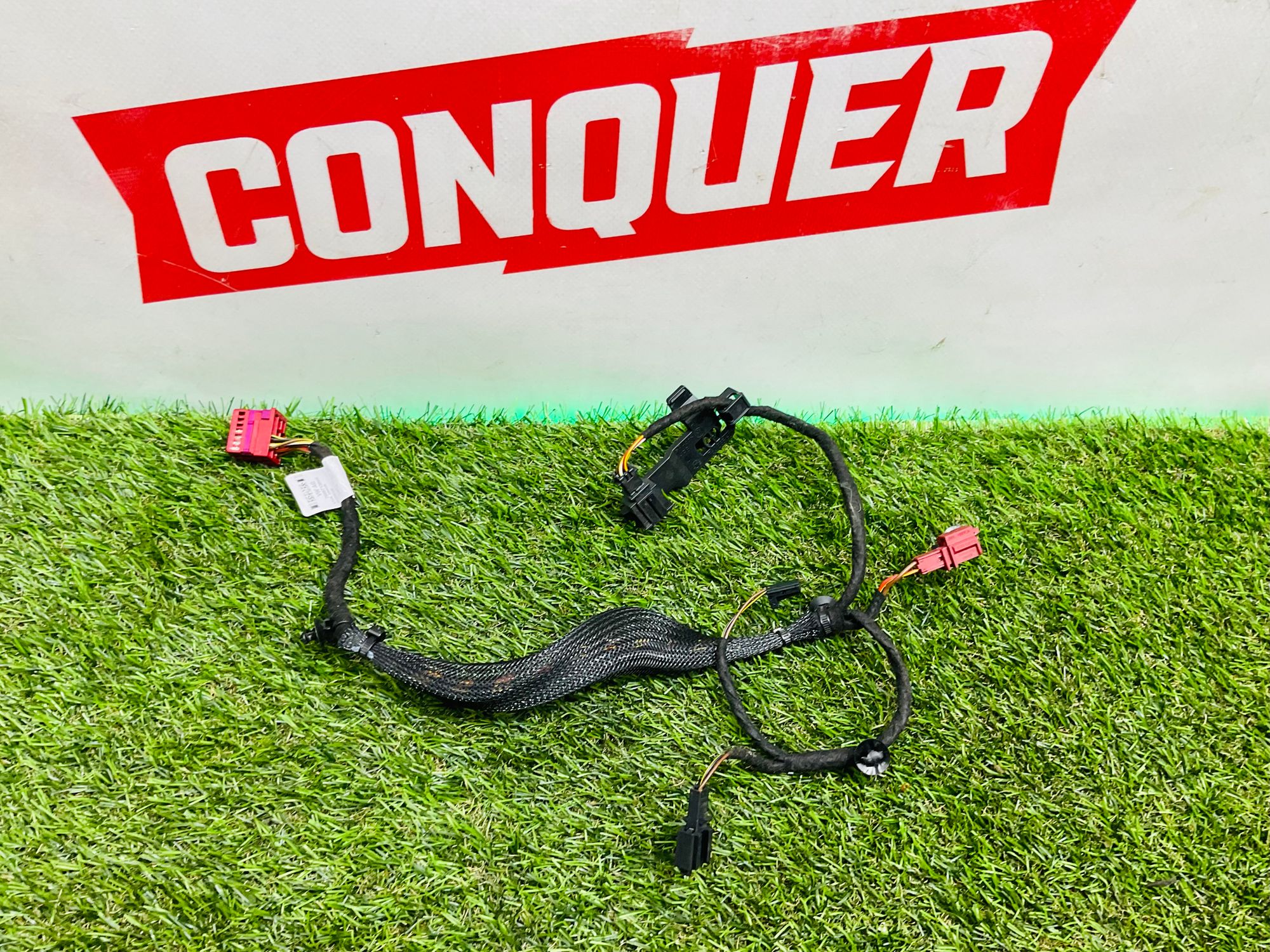 https://ycs.partsauto.market/partsauto-images/thmbs/userImages/h353NjtZg3VDP19b5HMt7LlpbQ93/part/18f501ec-a47e-4499-8e85-efb855c3554f_1785575060828.jpg