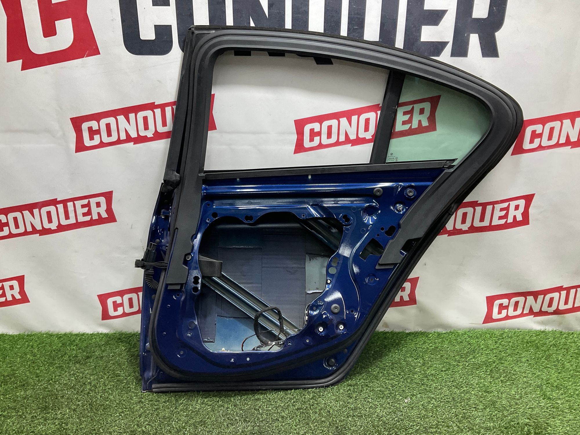 https://ycs.partsauto.market/partsauto-images/thmbs/userImages/h353NjtZg3VDP19b5HMt7LlpbQ93/part/19009cef-5766-45a7-b822-d00e3987d463_1738222078810.jpg