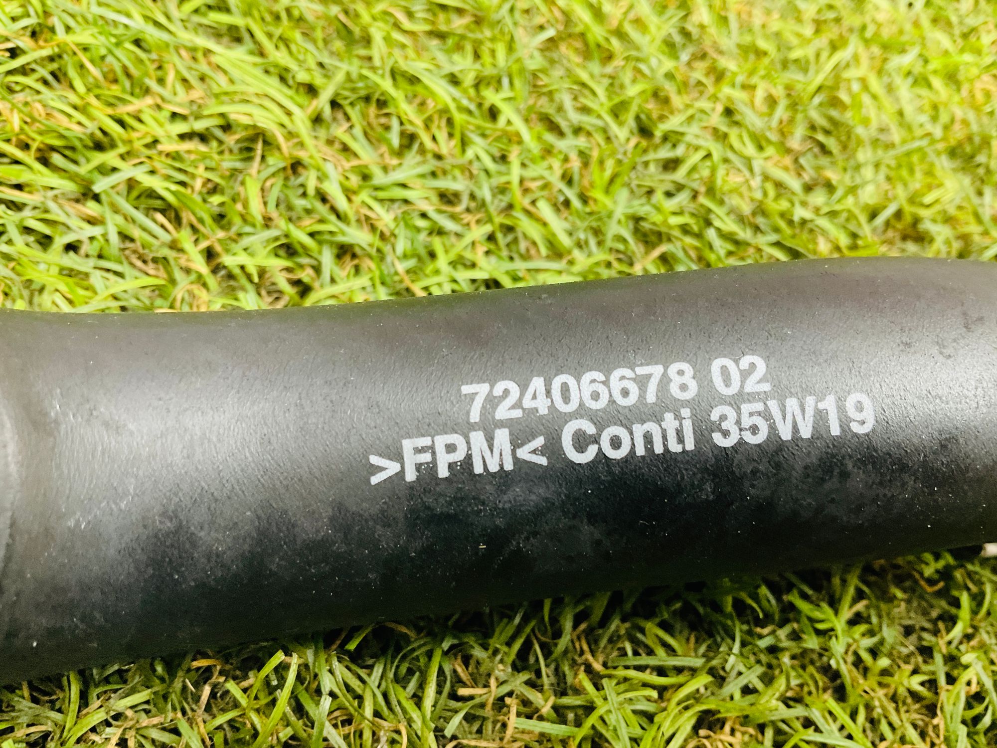Патрубок вентиляции картера BMW M8, F91/F92/F93 2019, 3000 рублей, Москва