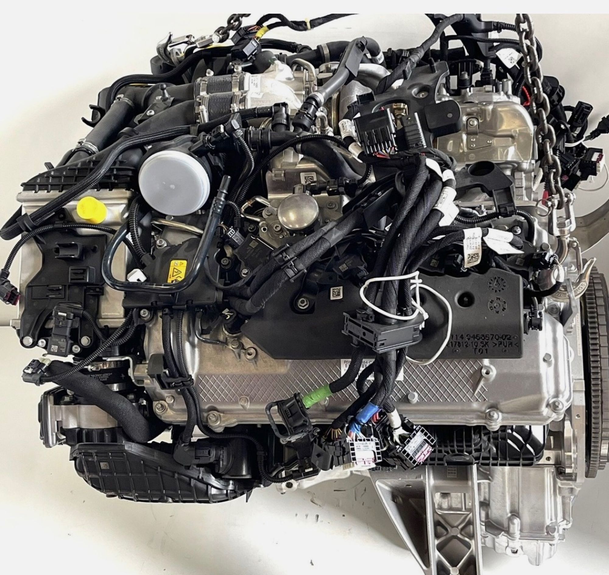 https://ycs.partsauto.market/partsauto-images/thmbs/userImages/h353NjtZg3VDP19b5HMt7LlpbQ93/part/197f69b3-f4c2-4f14-9d7f-7a08fb32ca85_1787824455758.jpg