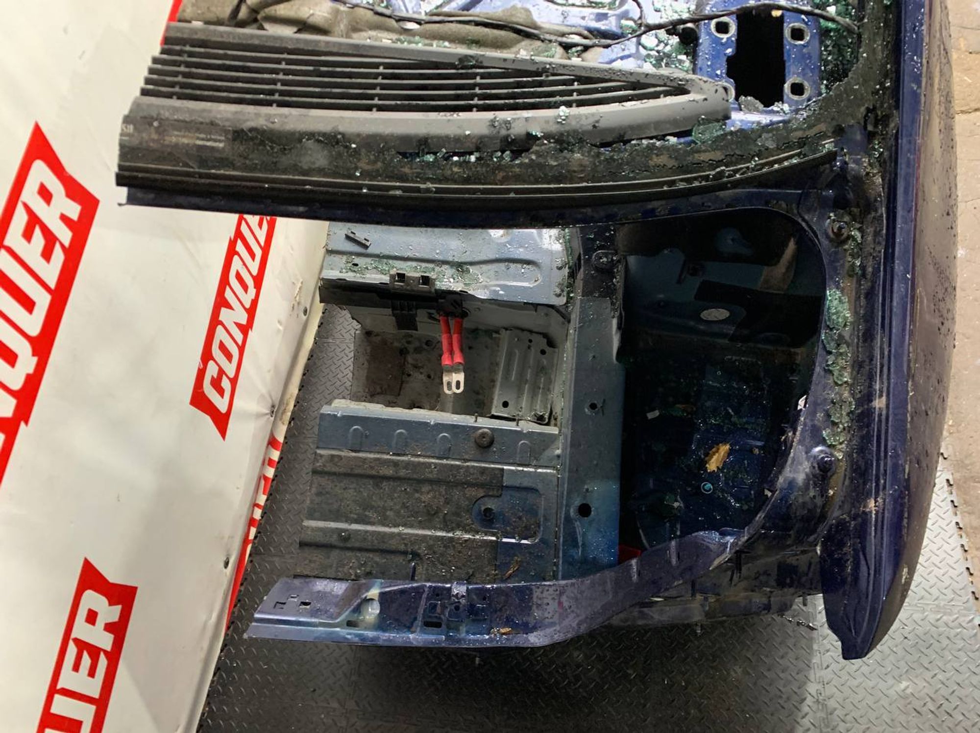 https://ycs.partsauto.market/partsauto-images/thmbs/userImages/h353NjtZg3VDP19b5HMt7LlpbQ93/part/1a2abeab-a551-4ae7-b458-6f124faaaced_1731748216770.jpg