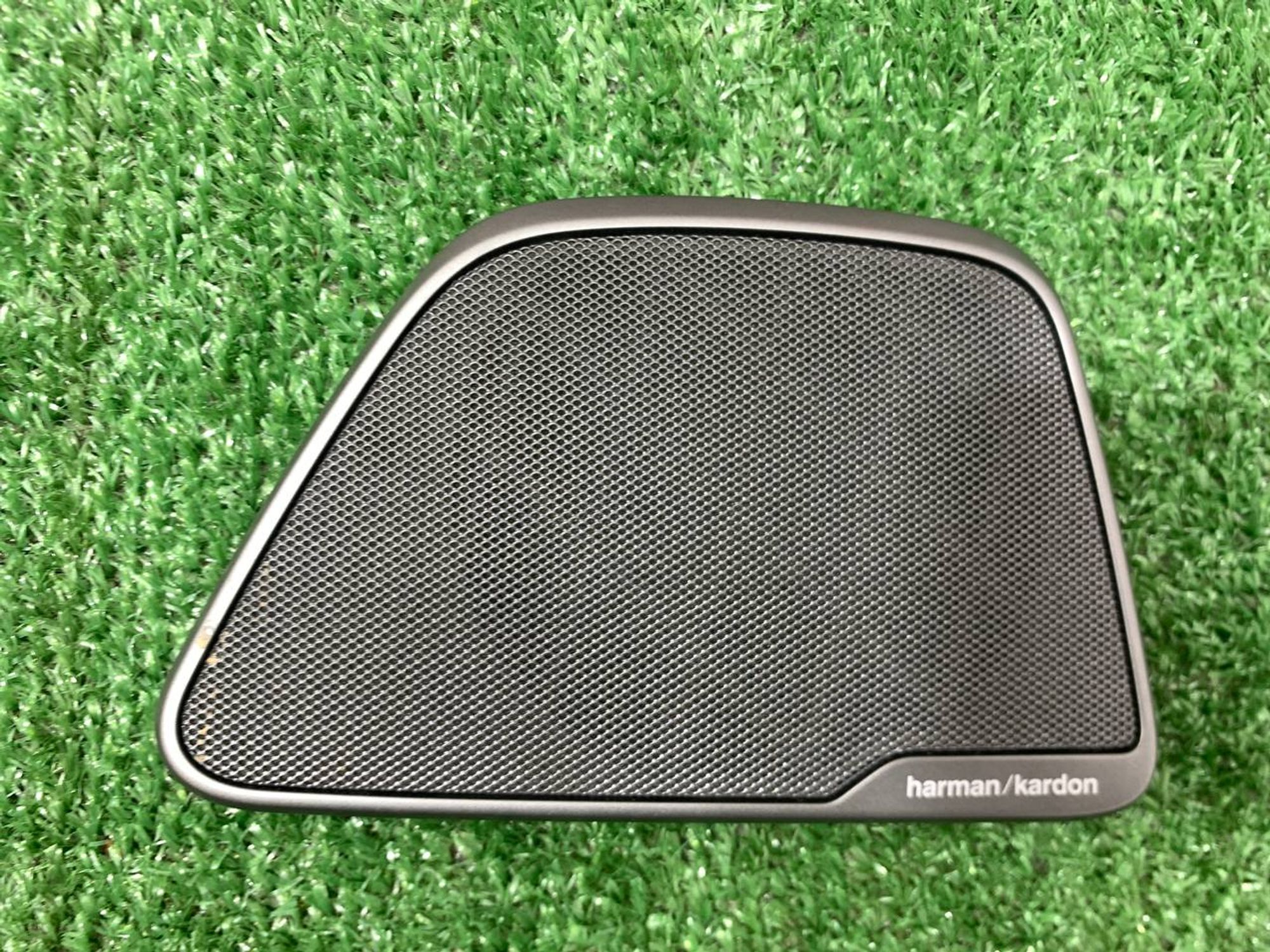 https://ycs.partsauto.market/partsauto-images/thmbs/userImages/h353NjtZg3VDP19b5HMt7LlpbQ93/part/1a5842e8-79ad-49e0-9c5d-fc55b077e943_1729172191201.jpg