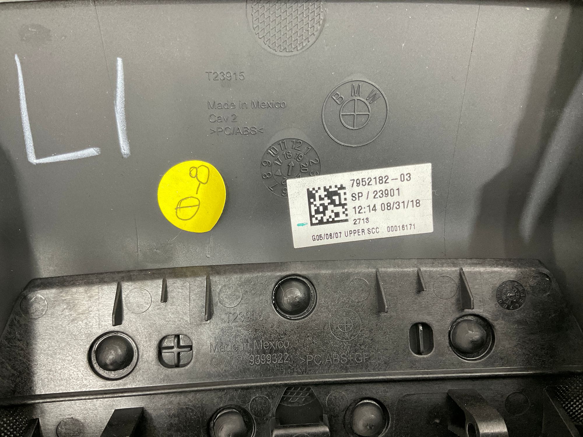 https://ycs.partsauto.market/partsauto-images/thmbs/userImages/h353NjtZg3VDP19b5HMt7LlpbQ93/part/1a618d20-390c-4f5e-92db-e287bc9a03f9_1741694723787.jpg