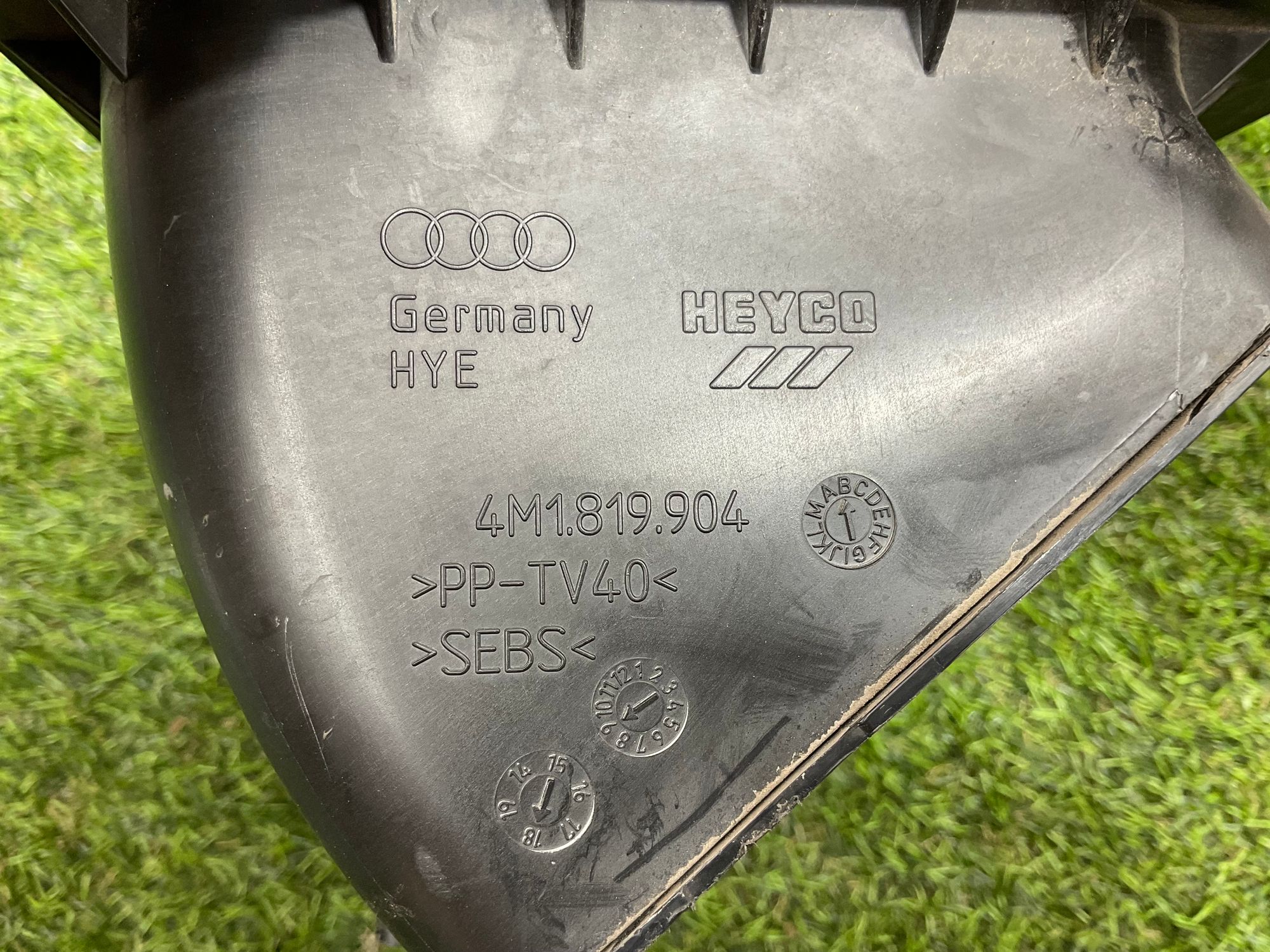 https://ycs.partsauto.market/partsauto-images/thmbs/userImages/h353NjtZg3VDP19b5HMt7LlpbQ93/part/1a9d7b9e-3c3c-4c7a-a5c9-96edd9b507ed_1785574440322.jpg