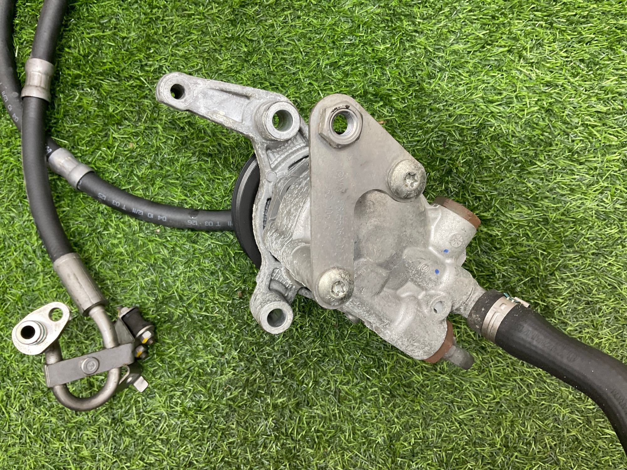 https://ycs.partsauto.market/partsauto-images/thmbs/userImages/h353NjtZg3VDP19b5HMt7LlpbQ93/part/1ade78bc-028c-48f0-a0de-f6178118de11_1736322906437.jpg