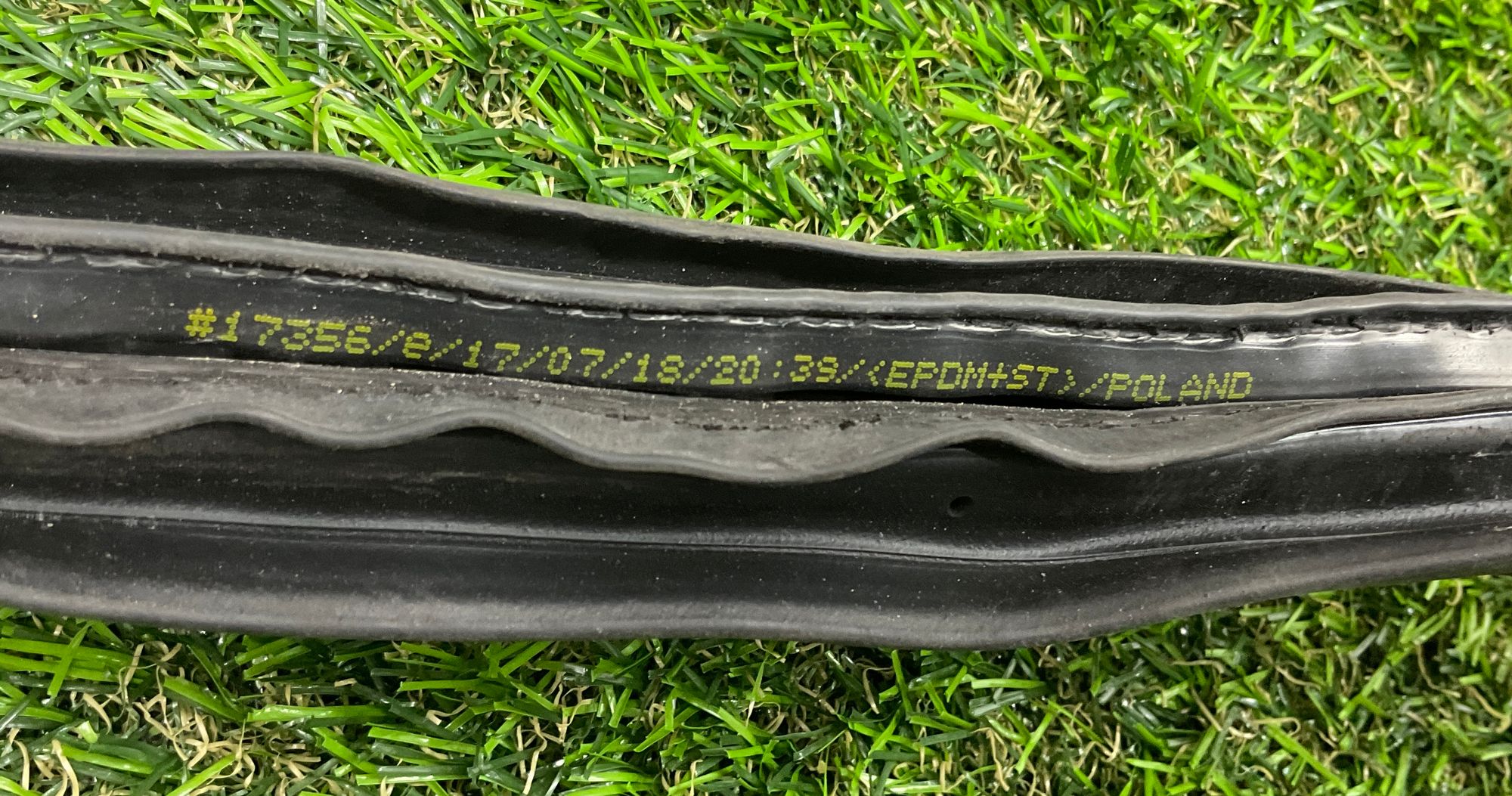 https://ycs.partsauto.market/partsauto-images/thmbs/userImages/h353NjtZg3VDP19b5HMt7LlpbQ93/part/1b0e999d-3ef3-4849-a9a6-d5e1e06704ad_1780401144884.jpg