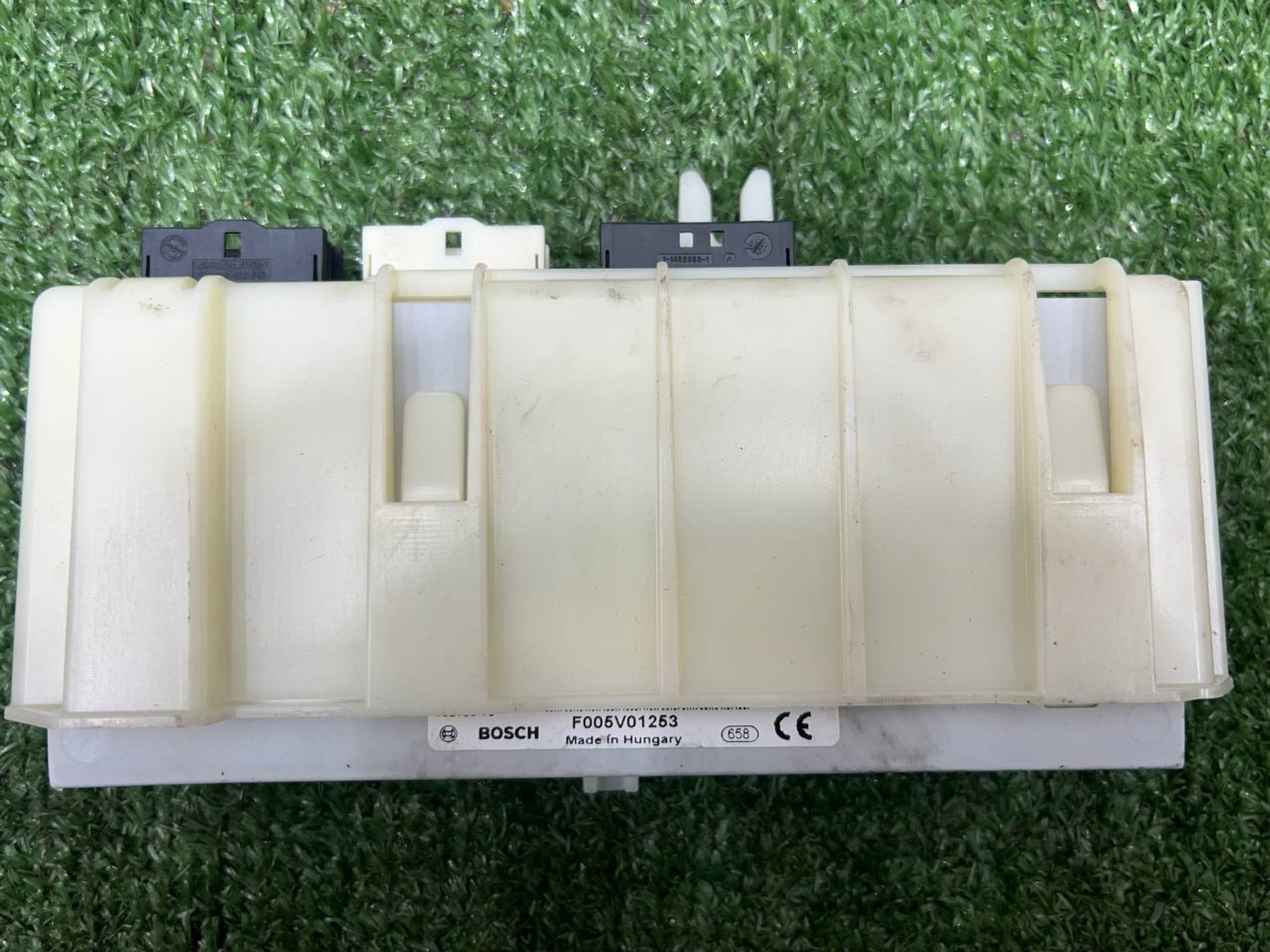 https://ycs.partsauto.market/partsauto-images/thmbs/userImages/h353NjtZg3VDP19b5HMt7LlpbQ93/part/1b29201d-a504-4328-9716-c25c9bf91346_1730205243104.jpg
