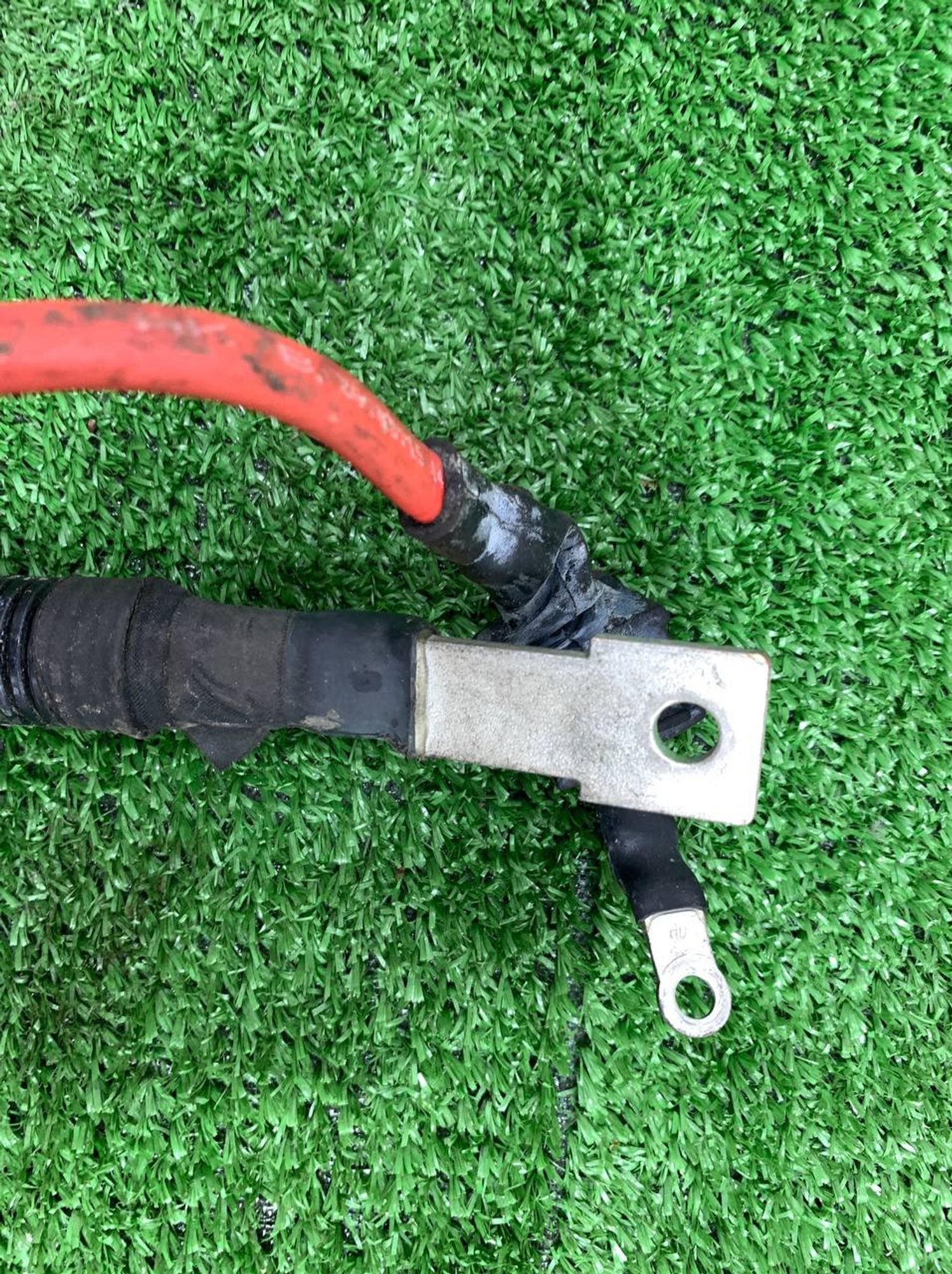 https://ycs.partsauto.market/partsauto-images/thmbs/userImages/h353NjtZg3VDP19b5HMt7LlpbQ93/part/1b3f82cc-93a8-41f7-b038-e6849c17b452_1720710527336.jpg
