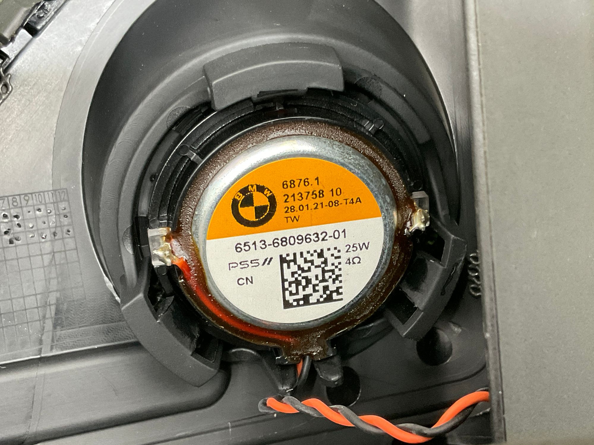 https://ycs.partsauto.market/partsauto-images/thmbs/userImages/h353NjtZg3VDP19b5HMt7LlpbQ93/part/1b8d13b3-5020-496a-a054-389fa9887d75_1737107580732.jpg
