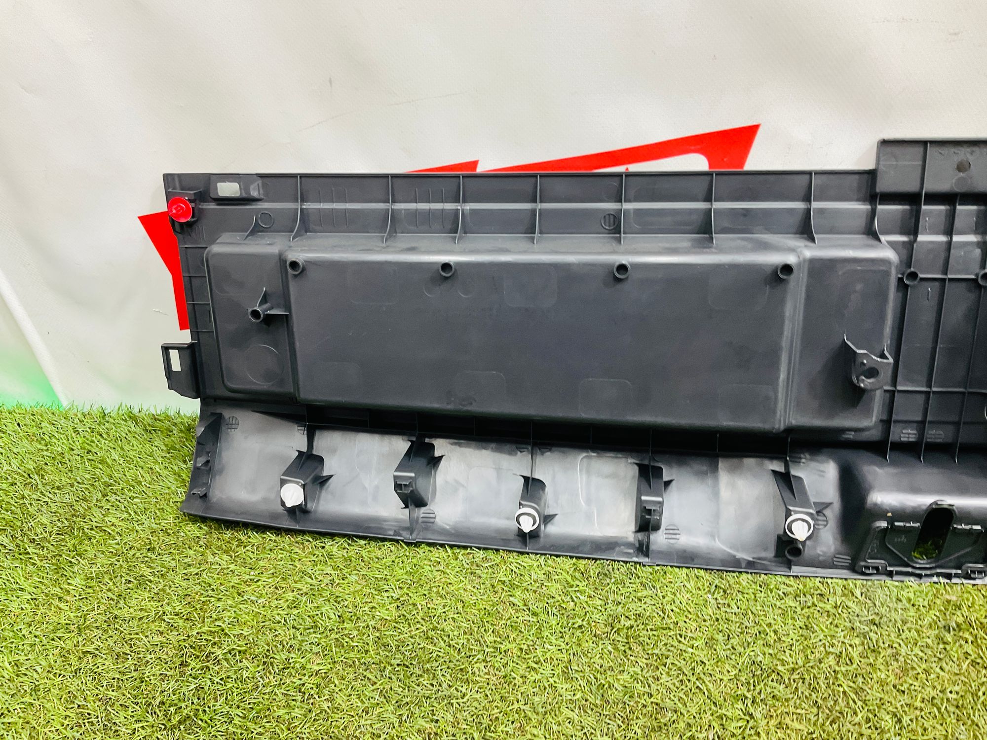 https://ycs.partsauto.market/partsauto-images/thmbs/userImages/h353NjtZg3VDP19b5HMt7LlpbQ93/part/1bd134d1-6143-488e-b29a-1902c988d478_1779803583885.jpg