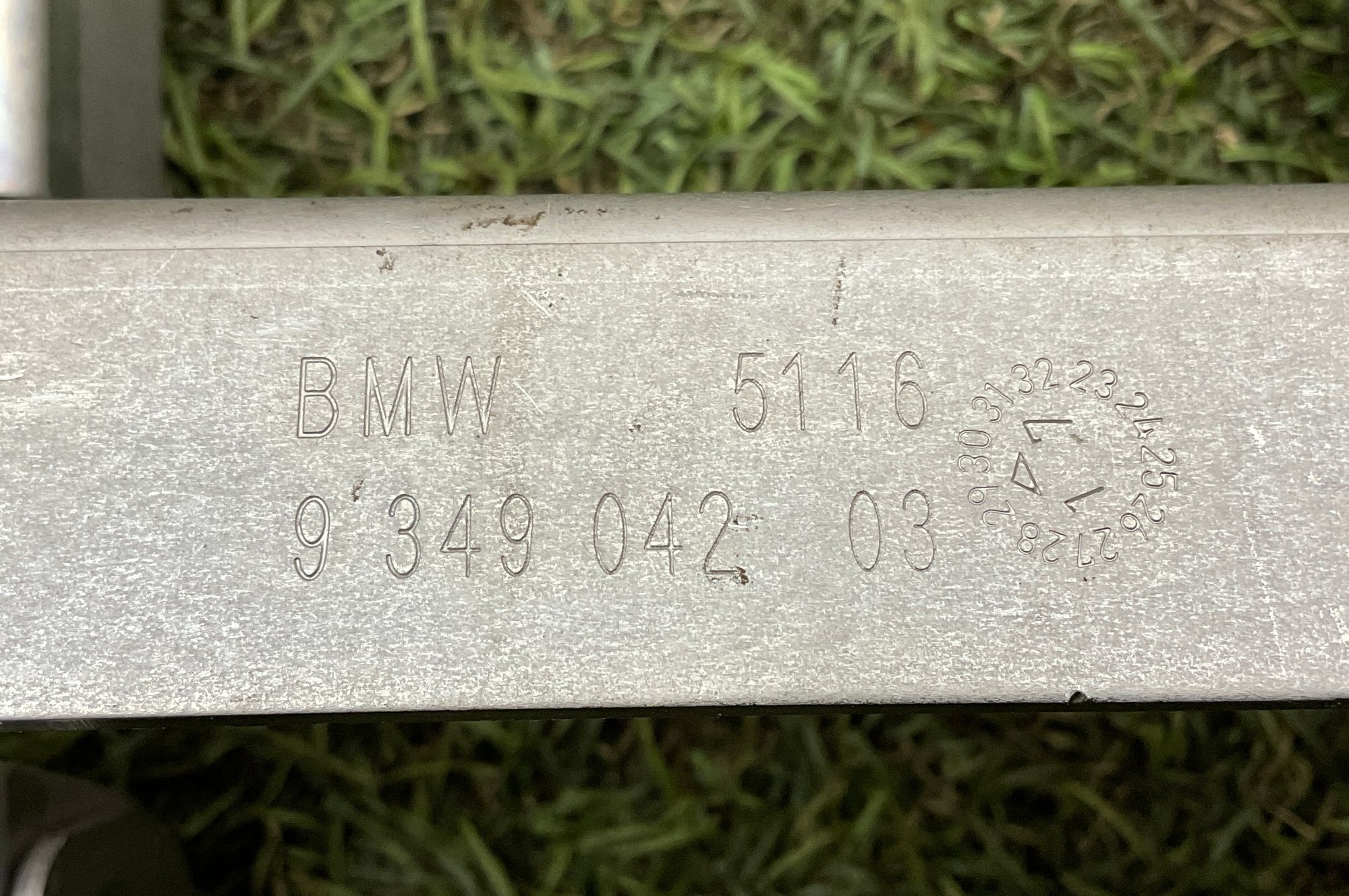 Кронштейн центральной консоли BMW 5 серия, G30/G31 рестайлинг, 500 рублей, Москва