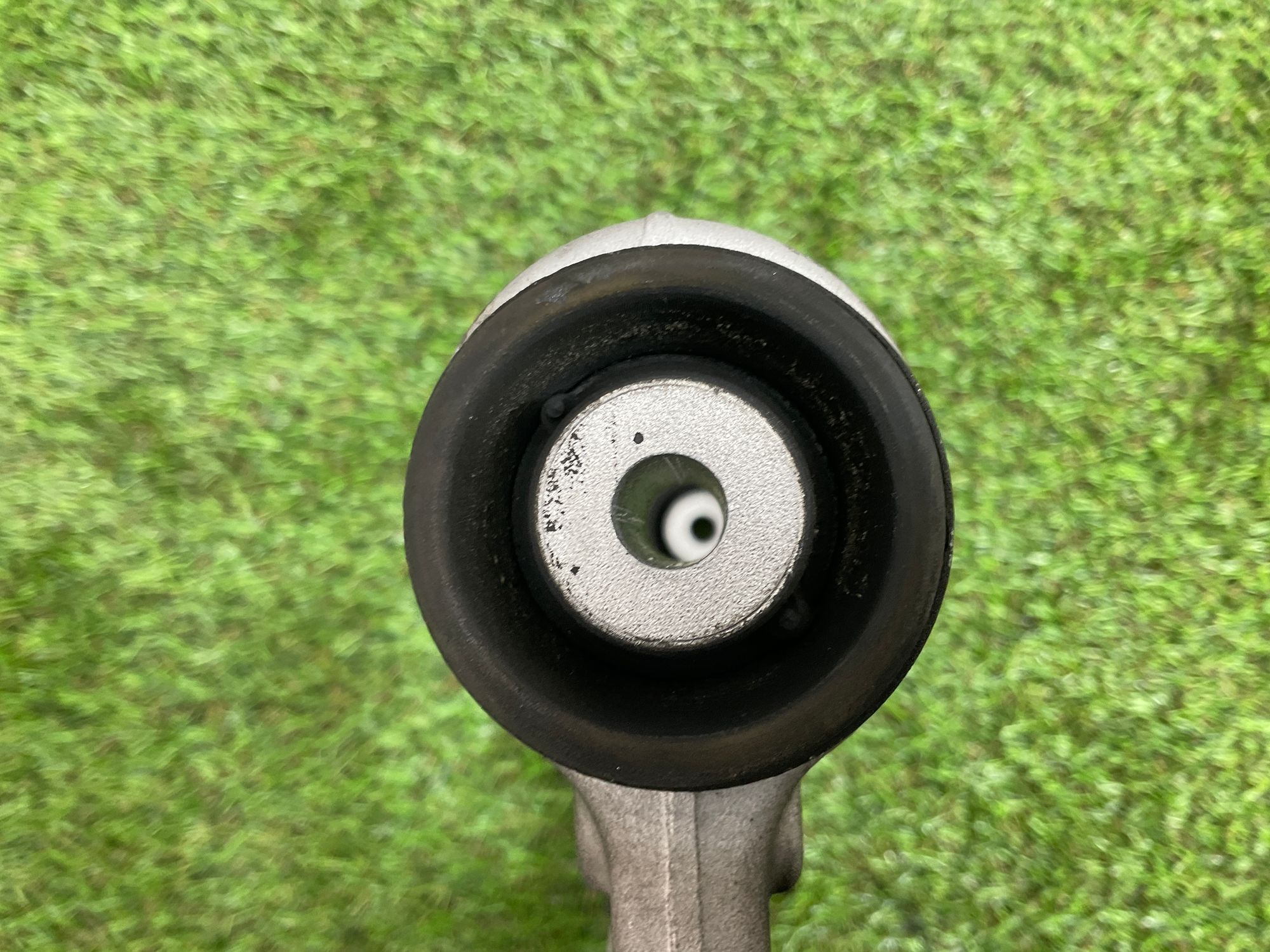https://ycs.partsauto.market/partsauto-images/thmbs/userImages/h353NjtZg3VDP19b5HMt7LlpbQ93/part/1c9a037c-1cde-409e-83a1-2474f1169946_1746710338219.jpg