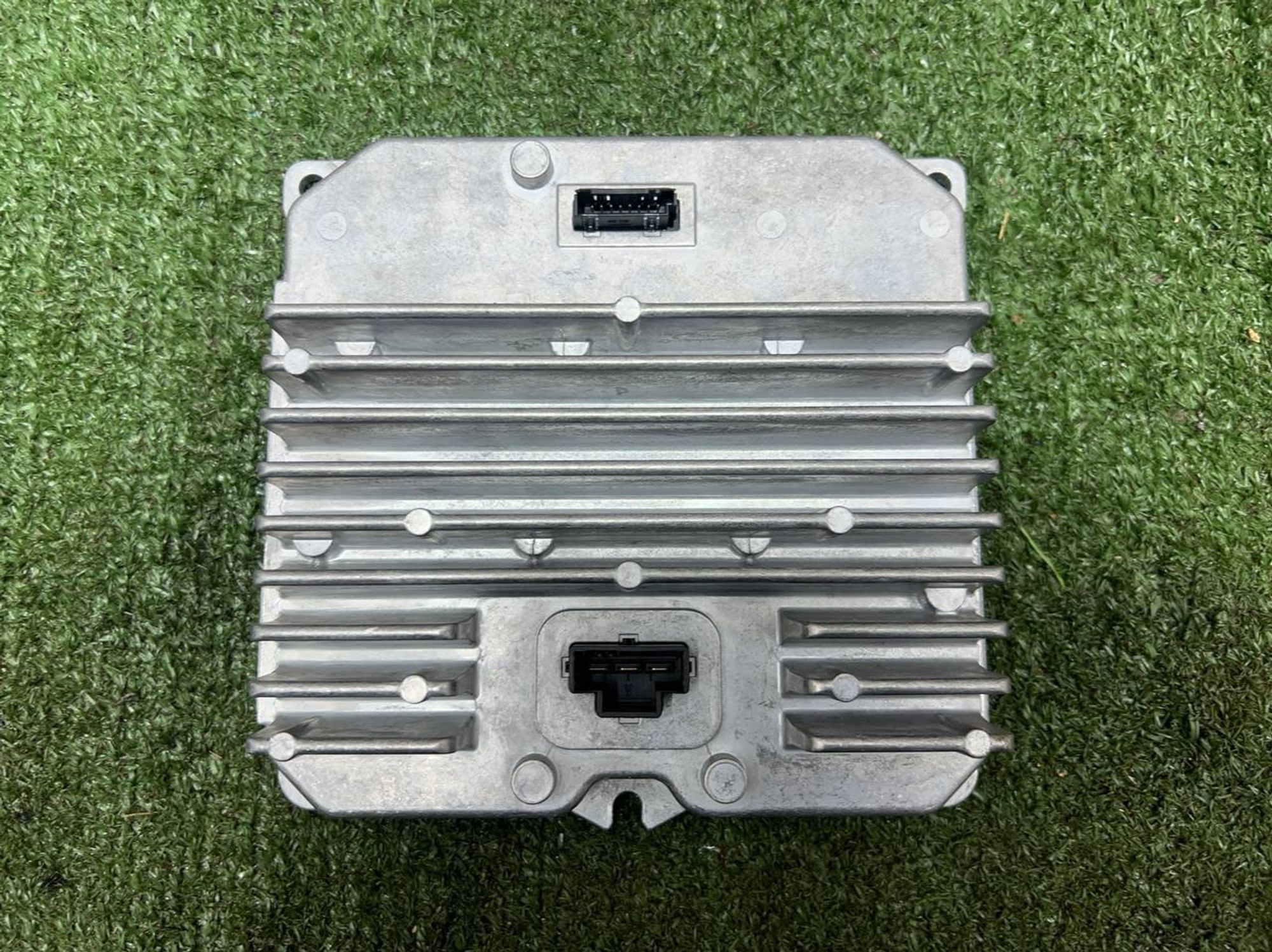 https://ycs.partsauto.market/partsauto-images/thmbs/userImages/h353NjtZg3VDP19b5HMt7LlpbQ93/part/1cef36ae-ad28-4e44-a1c4-49f0c4a9db83_1731076042241.jpg
