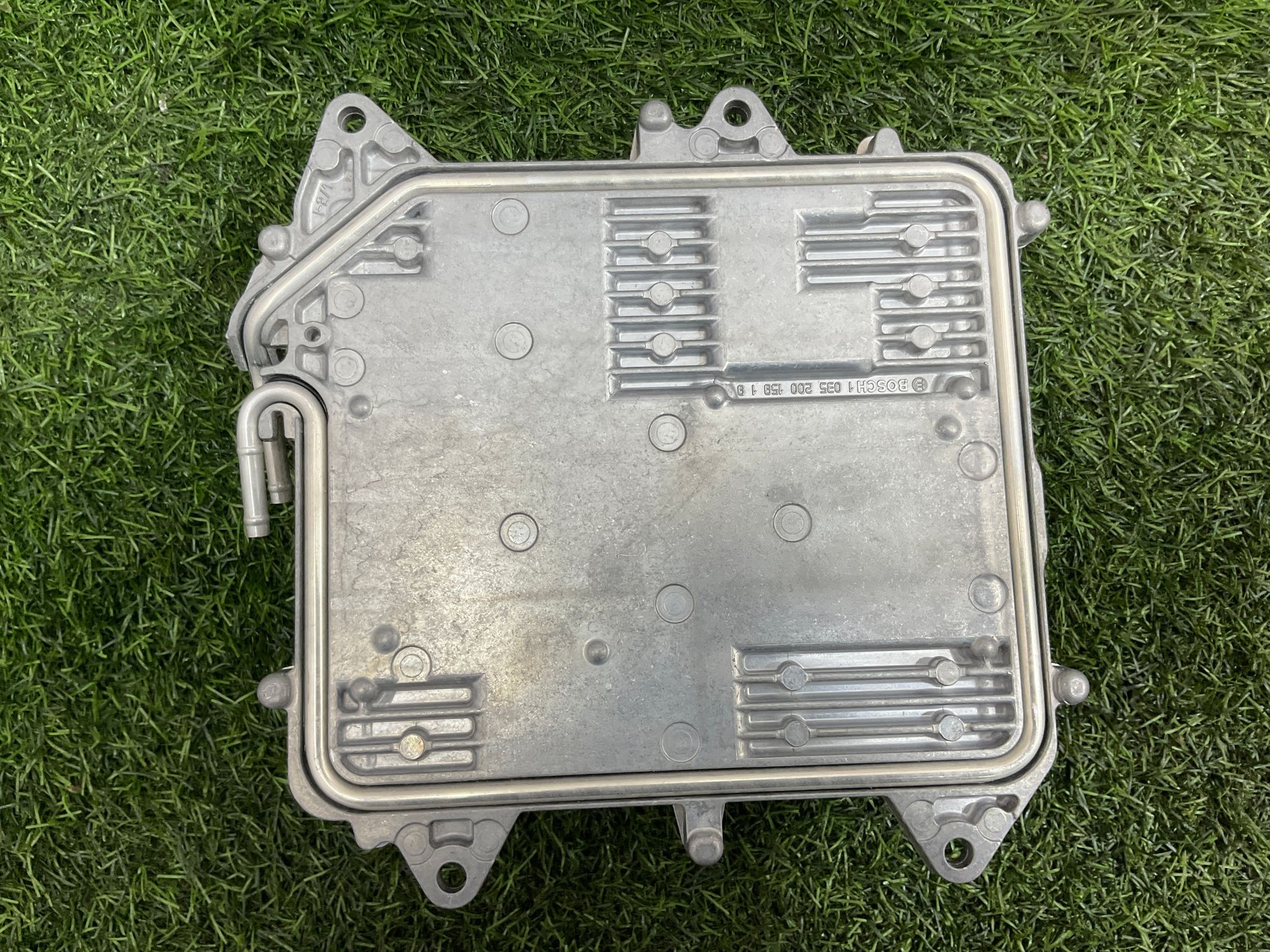 https://ycs.partsauto.market/partsauto-images/thmbs/userImages/h353NjtZg3VDP19b5HMt7LlpbQ93/part/1d00ea8b-f91e-4cb7-800f-416e21944a94_1746518782175.jpg