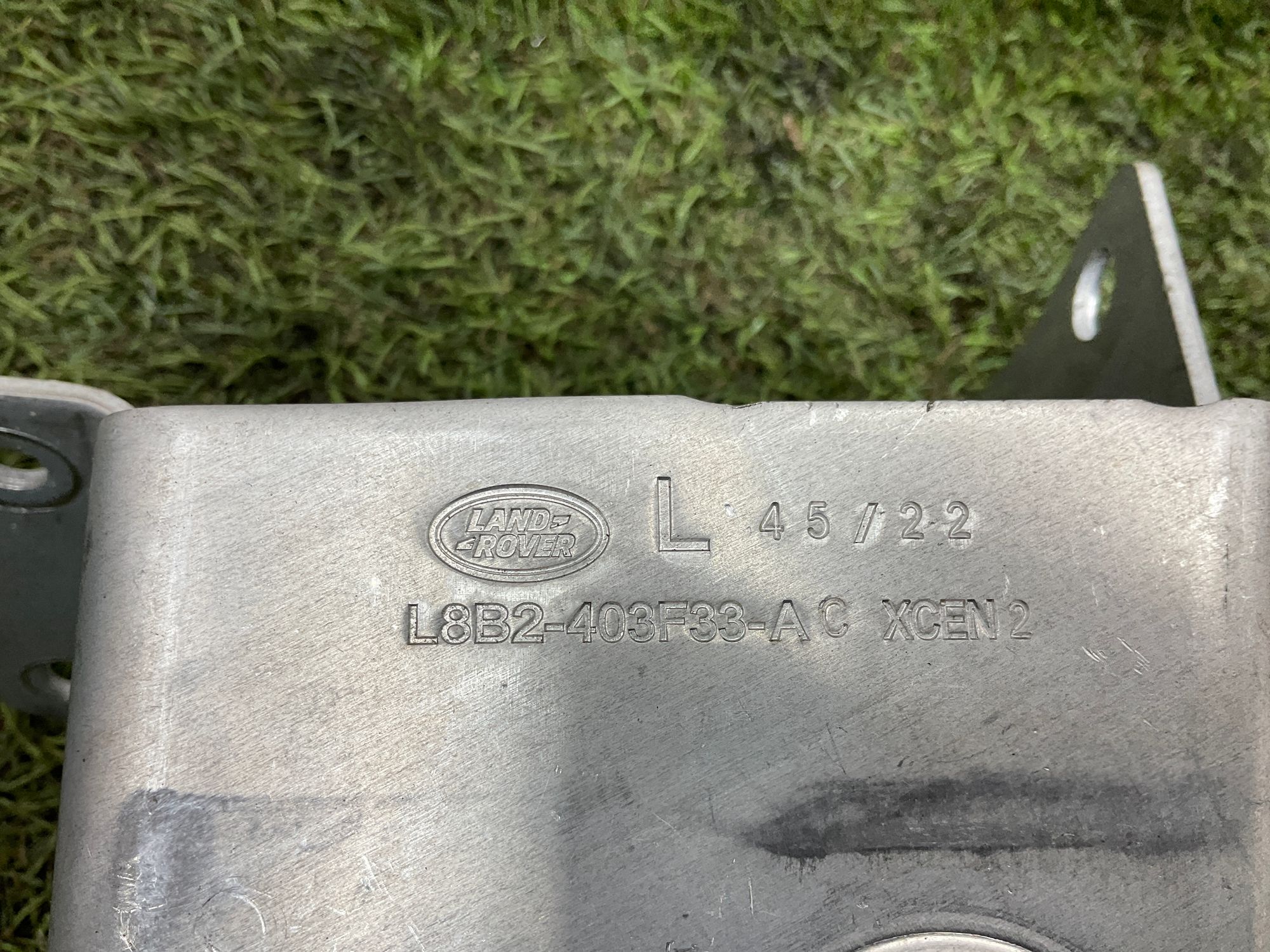 Крепление задней арки колеса левое Land Rover Defender II L663 2022, 3000 рублей, Москва