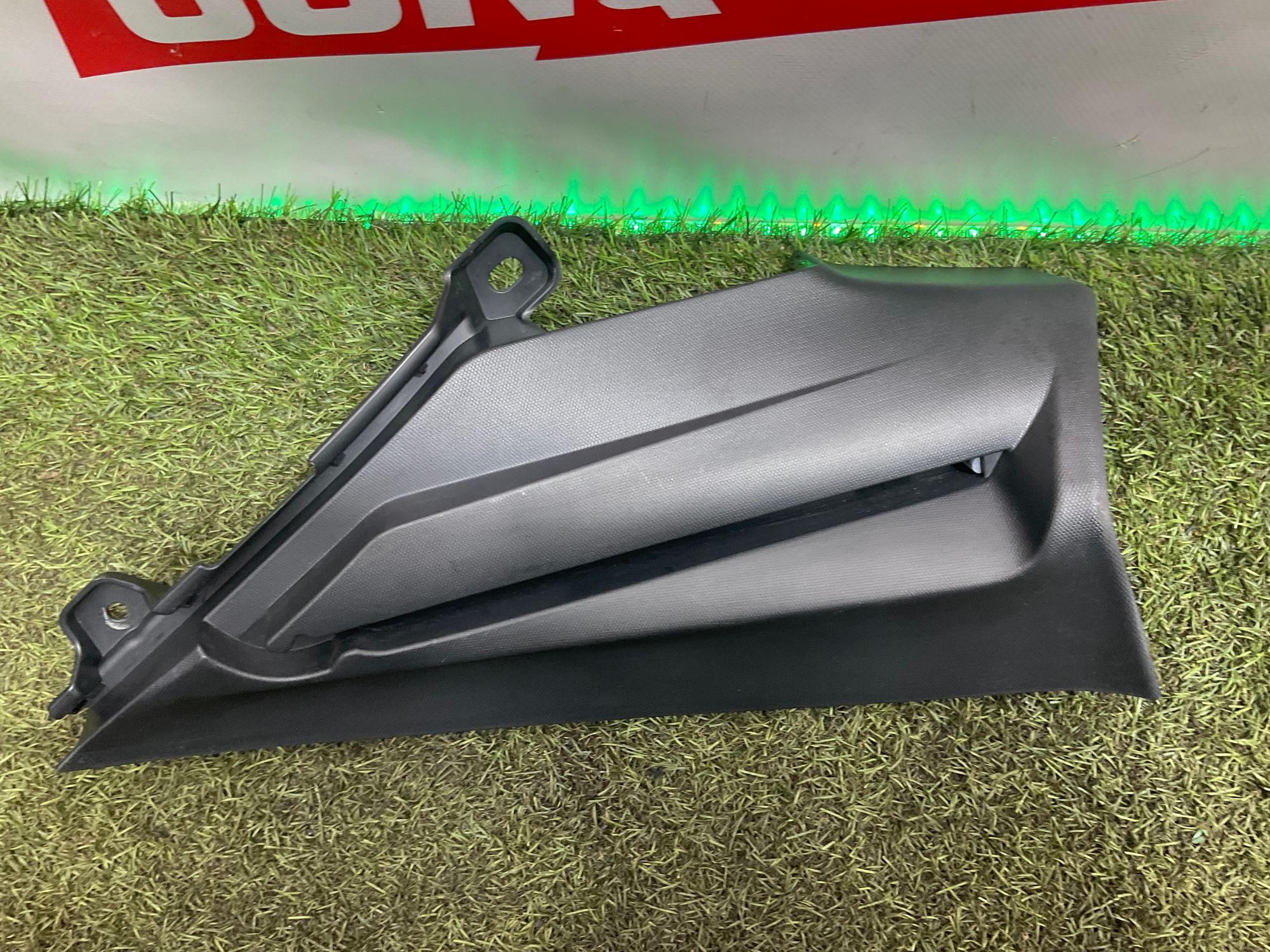 Накладка стойки салона правая задняя BMW M3, G81 2023, 3000 рублей, Москва