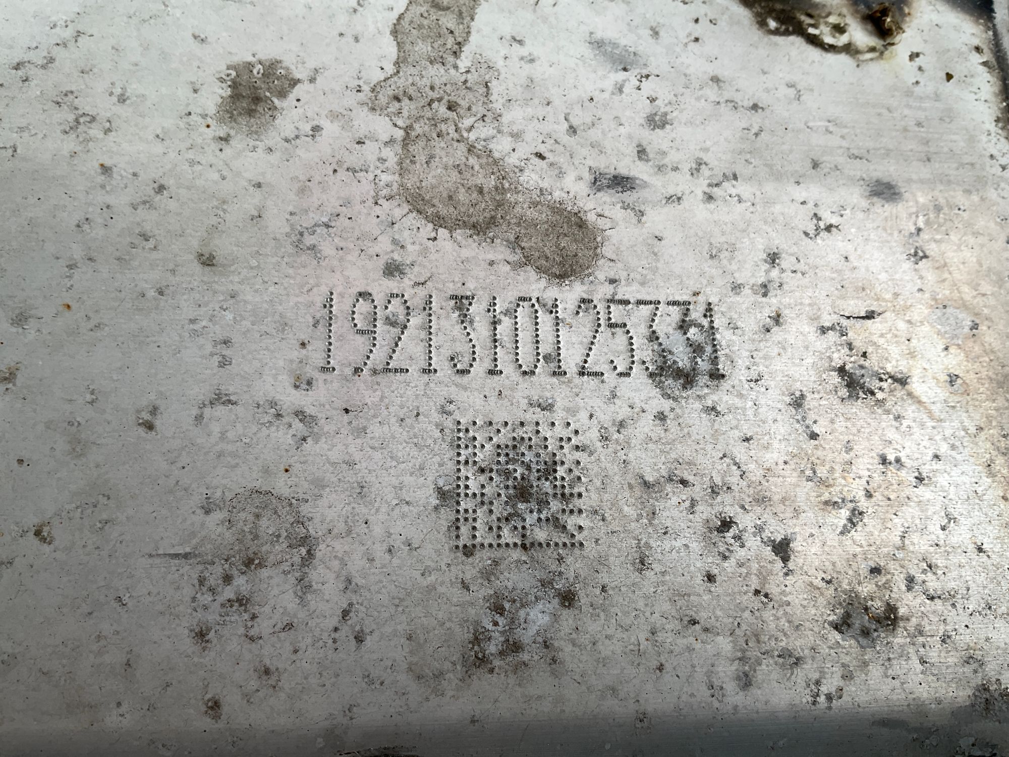 https://ycs.partsauto.market/partsauto-images/thmbs/userImages/h353NjtZg3VDP19b5HMt7LlpbQ93/part/1d445384-098e-43fb-a3be-b47915972faa_1747221713822.jpg