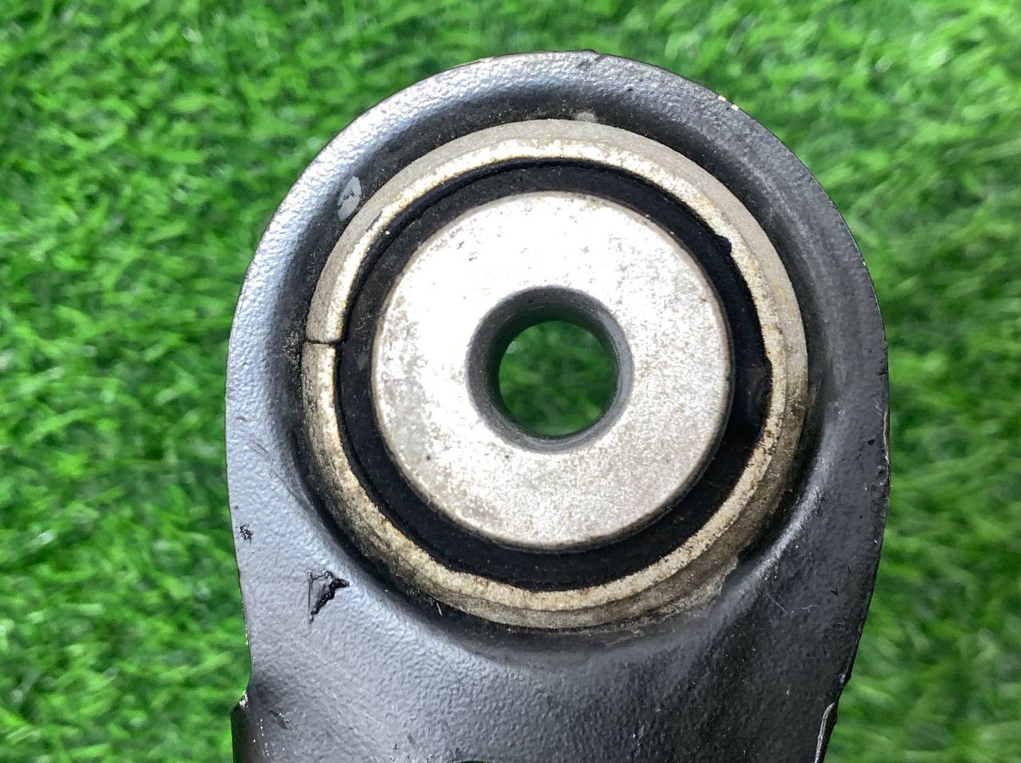 https://ycs.partsauto.market/partsauto-images/thmbs/userImages/h353NjtZg3VDP19b5HMt7LlpbQ93/part/1d5ed319-c083-4f20-9f1b-11e0cda34e6a_1733574095838.jpg