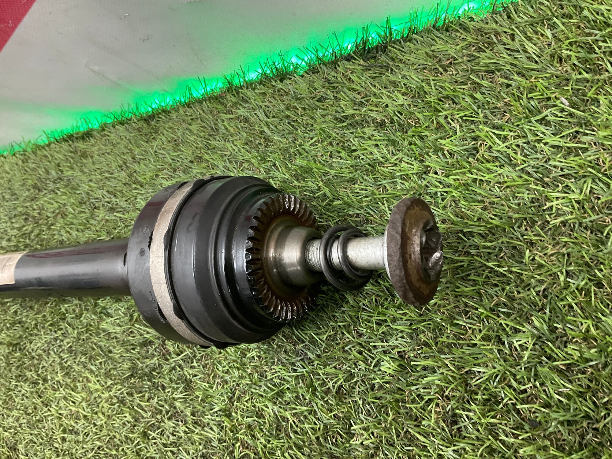 Привод задний левый BMW 7 серия, G11/G12 рестайлинг  (D=37,5mm), 13500 рублей, Москва