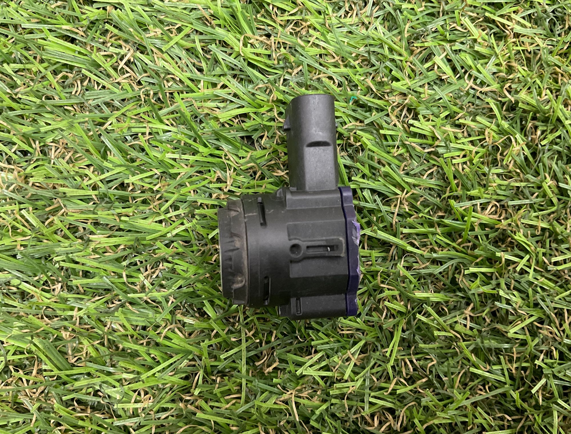 https://ycs.partsauto.market/partsauto-images/thmbs/userImages/h353NjtZg3VDP19b5HMt7LlpbQ93/part/1e09a0dd-e752-4d14-afca-50c7f3c028f1_1749195608643.jpg