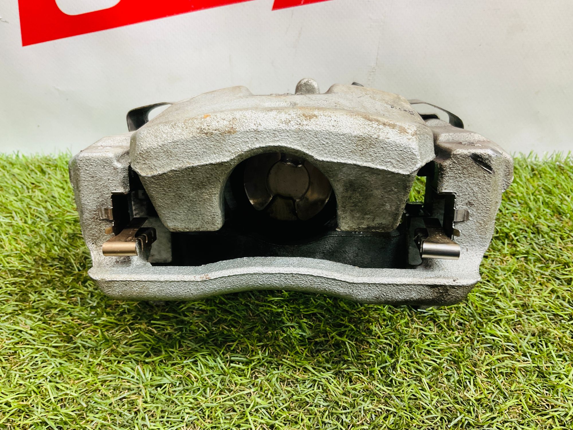 https://ycs.partsauto.market/partsauto-images/thmbs/userImages/h353NjtZg3VDP19b5HMt7LlpbQ93/part/1e49892f-0833-4ddc-9071-c8cf0332ec1e_1779955498964.jpg