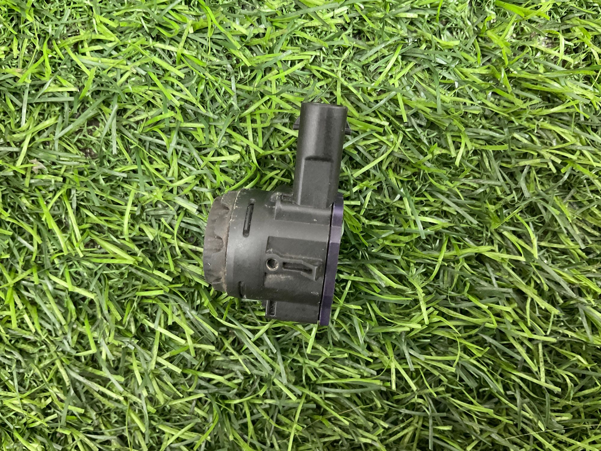 https://ycs.partsauto.market/partsauto-images/thmbs/userImages/h353NjtZg3VDP19b5HMt7LlpbQ93/part/1e4a55cc-249e-4f97-901f-7b45ce748a02_1744101506800.jpg
