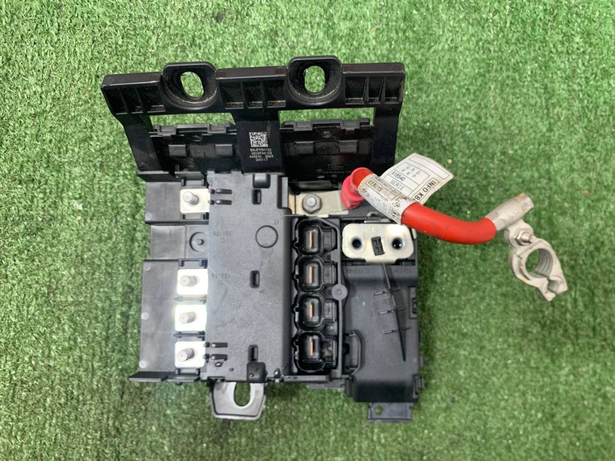 https://ycs.partsauto.market/partsauto-images/thmbs/userImages/h353NjtZg3VDP19b5HMt7LlpbQ93/part/1e5c886b-3d94-44e9-8138-3a9a7b95bfbb_1731590764980.jpg