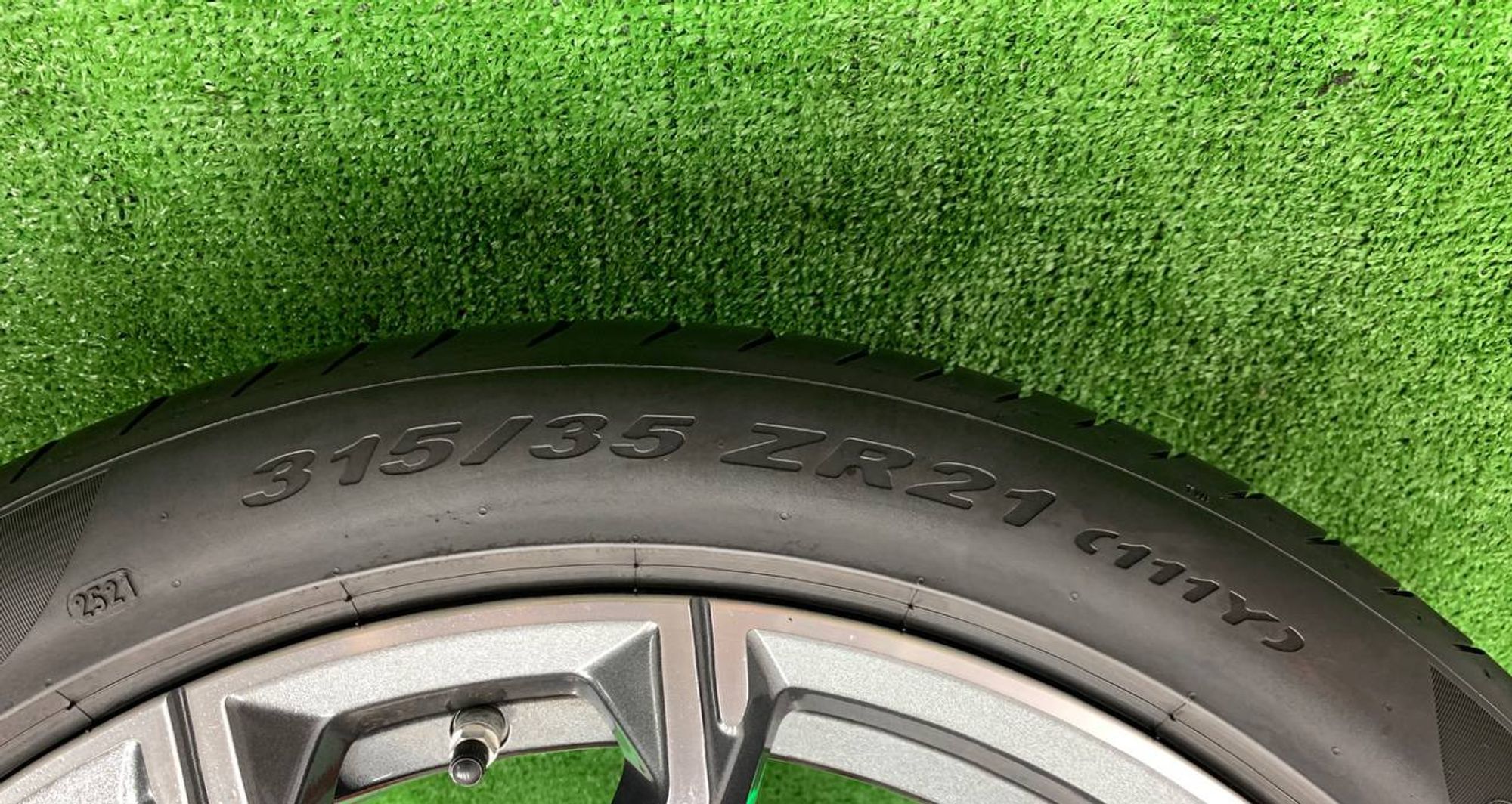 https://ycs.partsauto.market/partsauto-images/thmbs/userImages/h353NjtZg3VDP19b5HMt7LlpbQ93/part/1e5d9f48-4c07-4338-a172-3442999bbd50_1719409619892.jpg