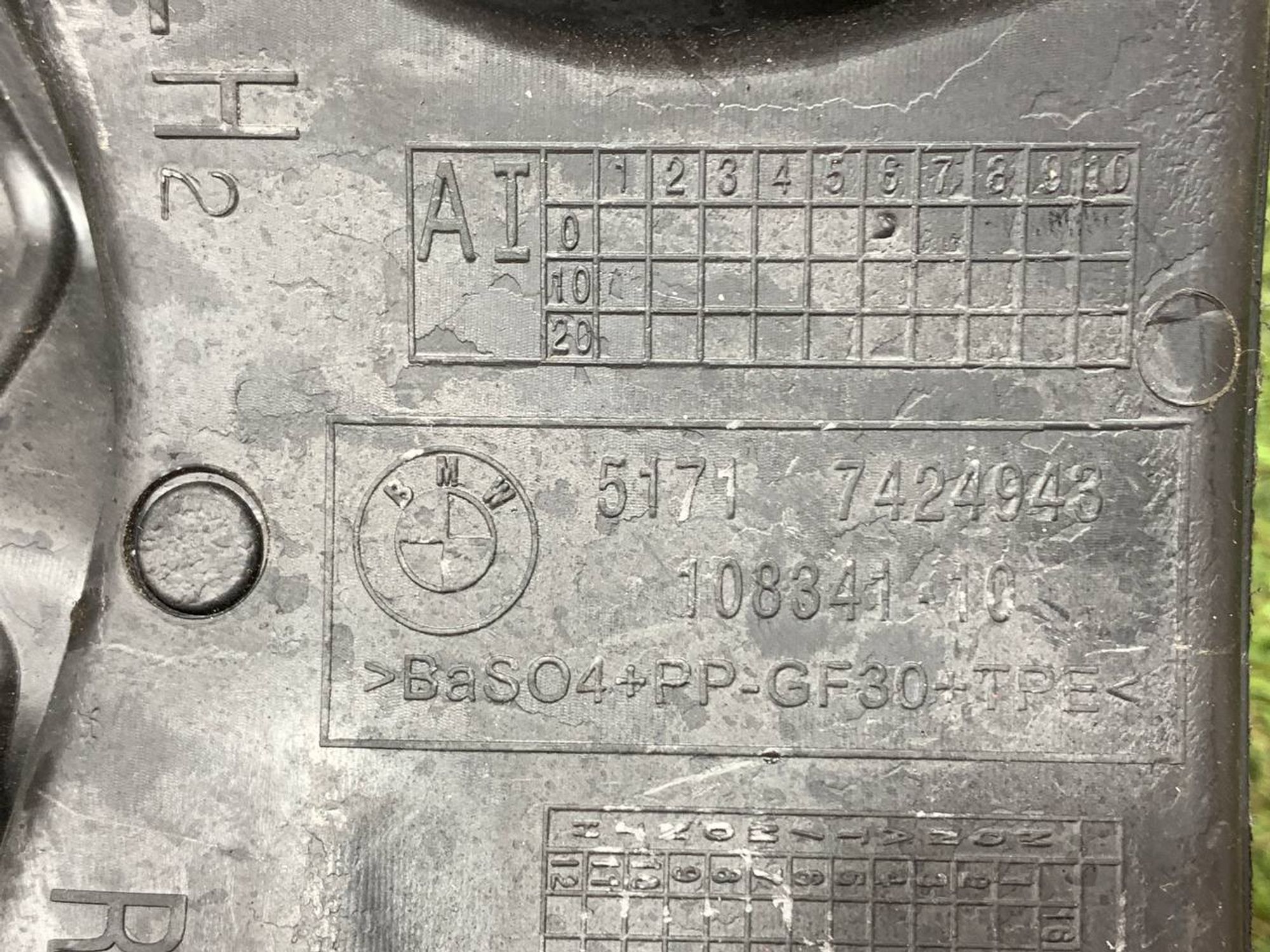 https://ycs.partsauto.market/partsauto-images/thmbs/userImages/h353NjtZg3VDP19b5HMt7LlpbQ93/part/1e7940a3-778b-4461-837d-4169ec3eac36_1718723397998.jpg