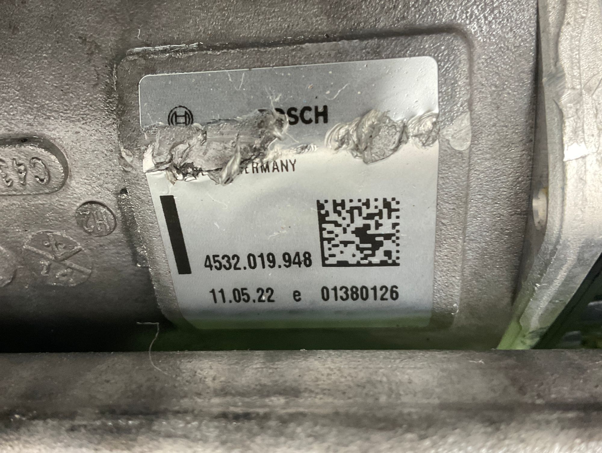 https://ycs.partsauto.market/partsauto-images/thmbs/userImages/h353NjtZg3VDP19b5HMt7LlpbQ93/part/1e7e46f5-bb24-4ebb-a589-b126a9f486b9_1744191763138.jpg