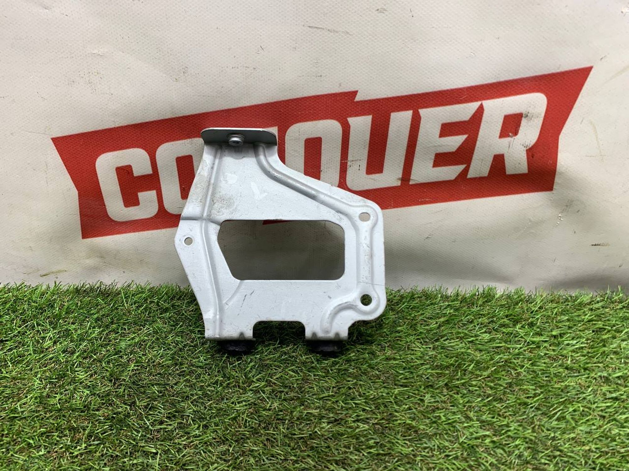 https://ycs.partsauto.market/partsauto-images/thmbs/userImages/h353NjtZg3VDP19b5HMt7LlpbQ93/part/1edc3e1d-5f0f-45fe-aa9a-3d422414abbe_1718268370366.jpg