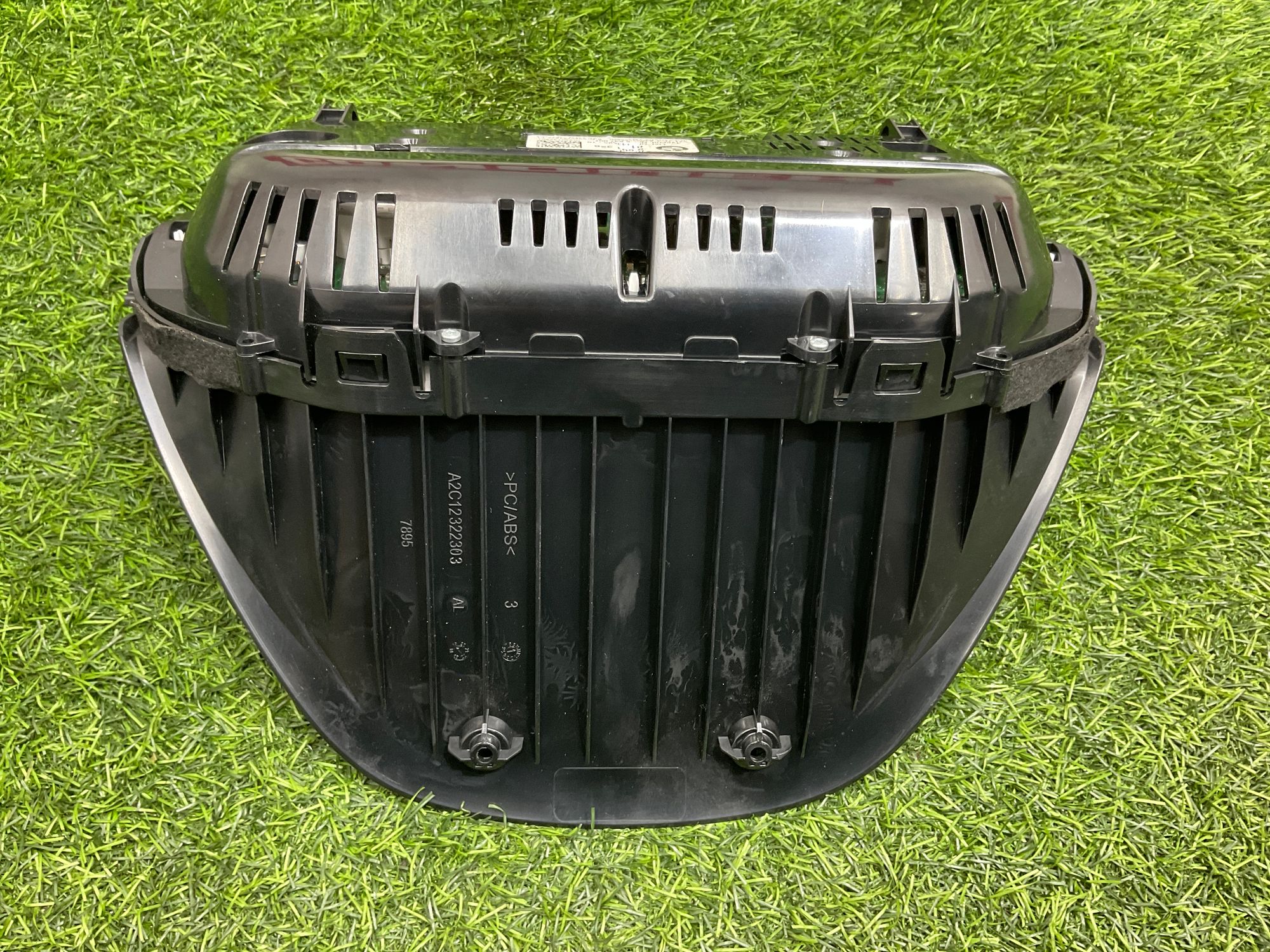 https://ycs.partsauto.market/partsauto-images/thmbs/userImages/h353NjtZg3VDP19b5HMt7LlpbQ93/part/1ee2d1bb-551f-499f-b1fe-458ec8850ba5_1736428172423.jpg