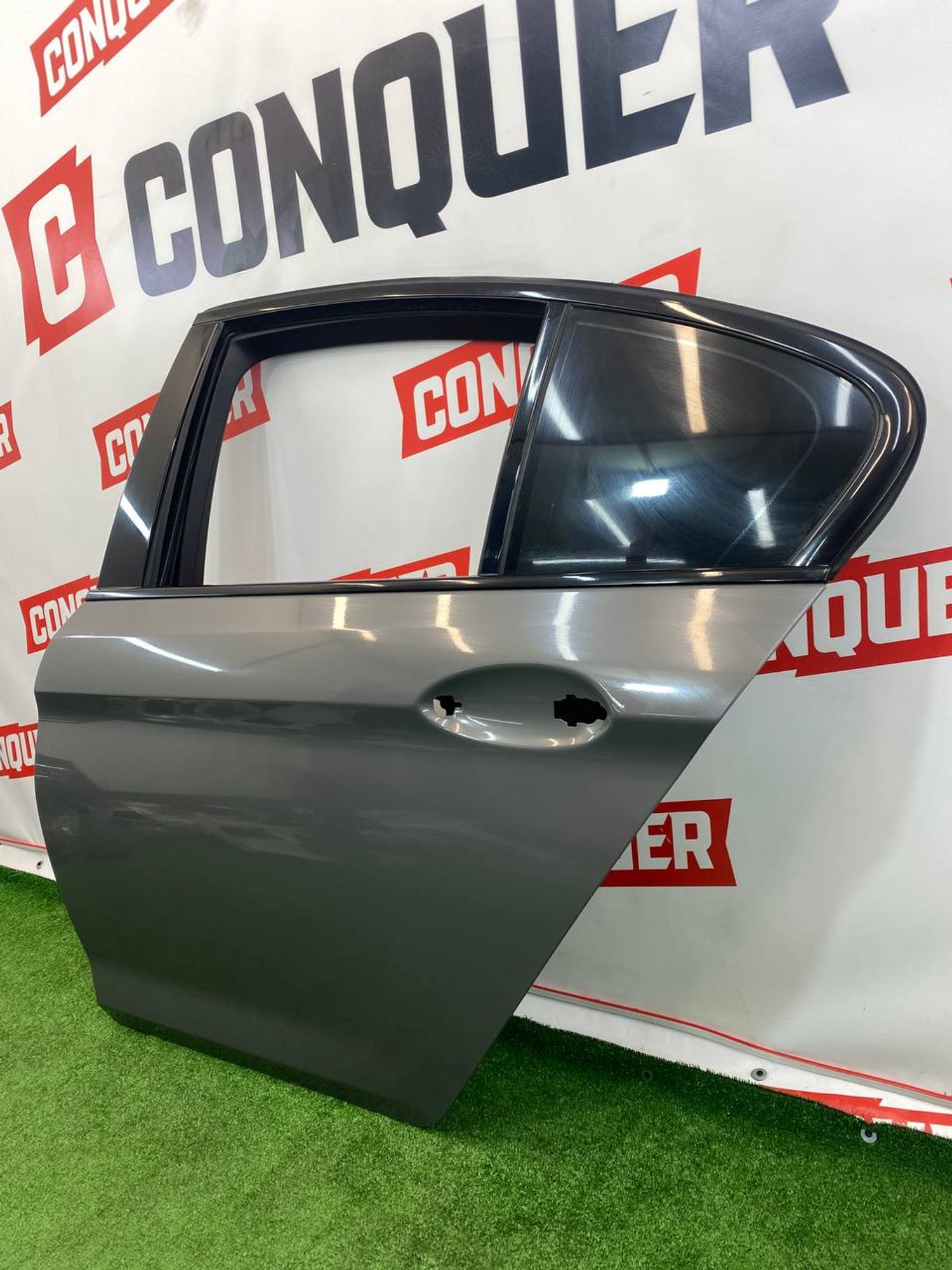 https://ycs.partsauto.market/partsauto-images/thmbs/userImages/h353NjtZg3VDP19b5HMt7LlpbQ93/part/1f055ac4-fa8d-4383-b09e-eda8f5852a0d_1747063829048.jpg