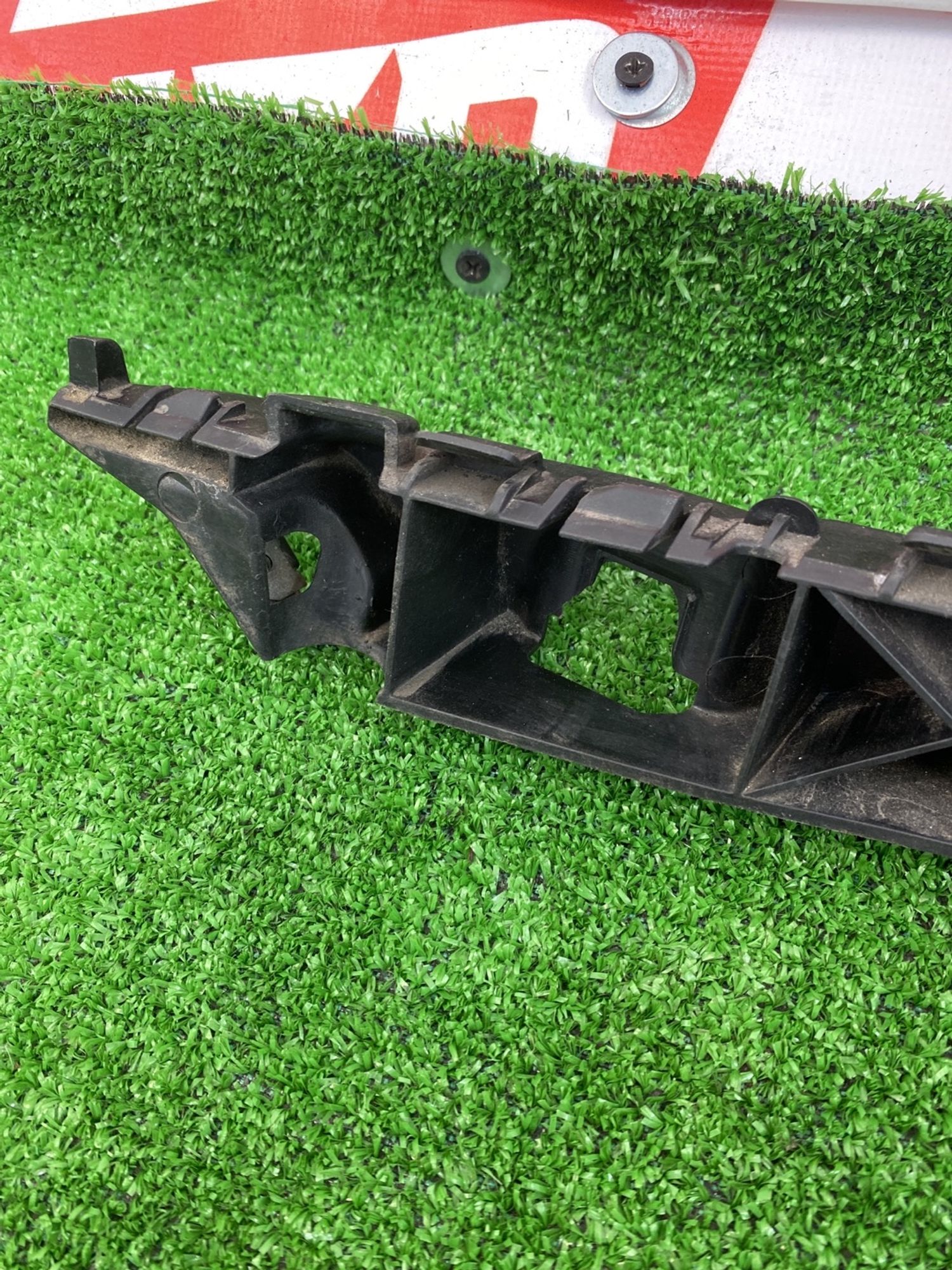 https://ycs.partsauto.market/partsauto-images/thmbs/userImages/h353NjtZg3VDP19b5HMt7LlpbQ93/part/1f3b5e56-d7ae-44ac-a461-0392083b67f8_1742212009412.jpg