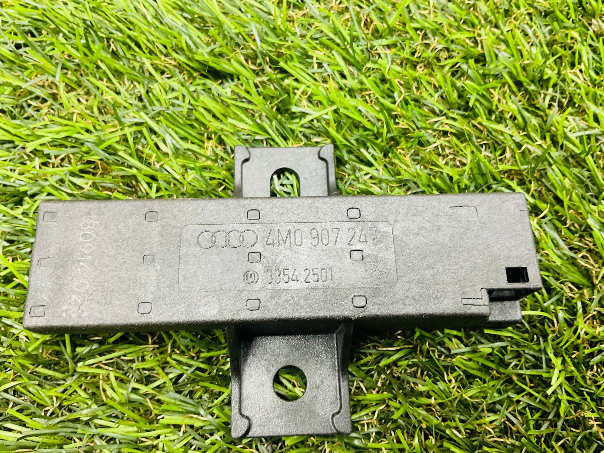 https://ycs.partsauto.market/partsauto-images/thmbs/userImages/h353NjtZg3VDP19b5HMt7LlpbQ93/part/1f43391d-0f6f-43da-aec5-f7d06c6ba5a8_1786366953716.jpg