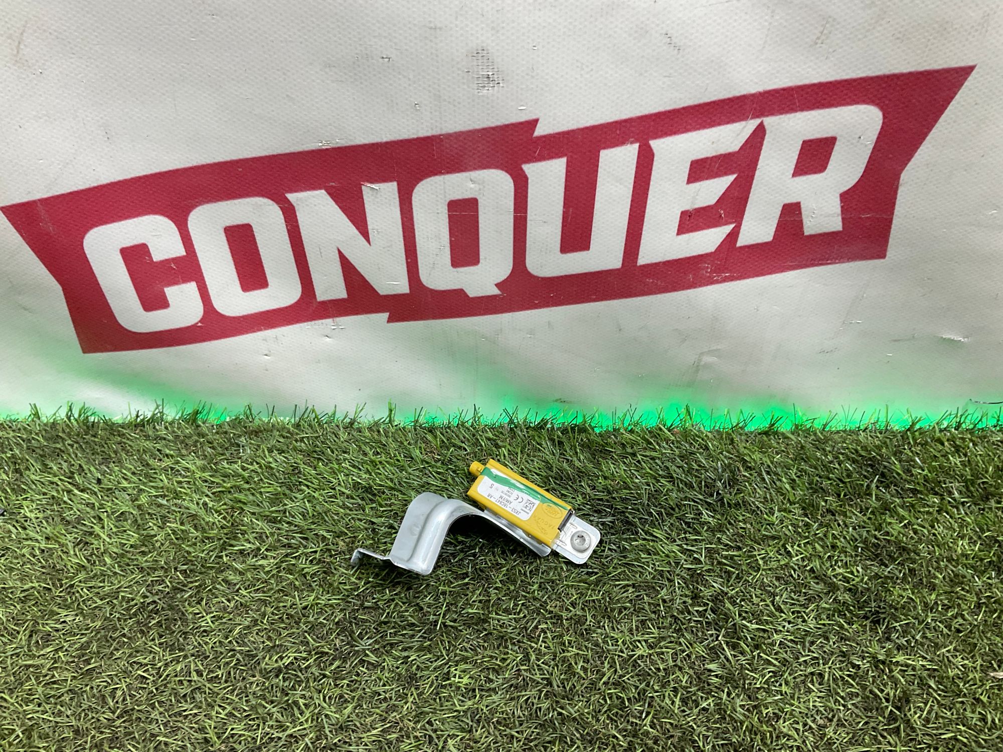 Усилитель антенны Land Rover Defender II 2022, 5000 рублей, Москва