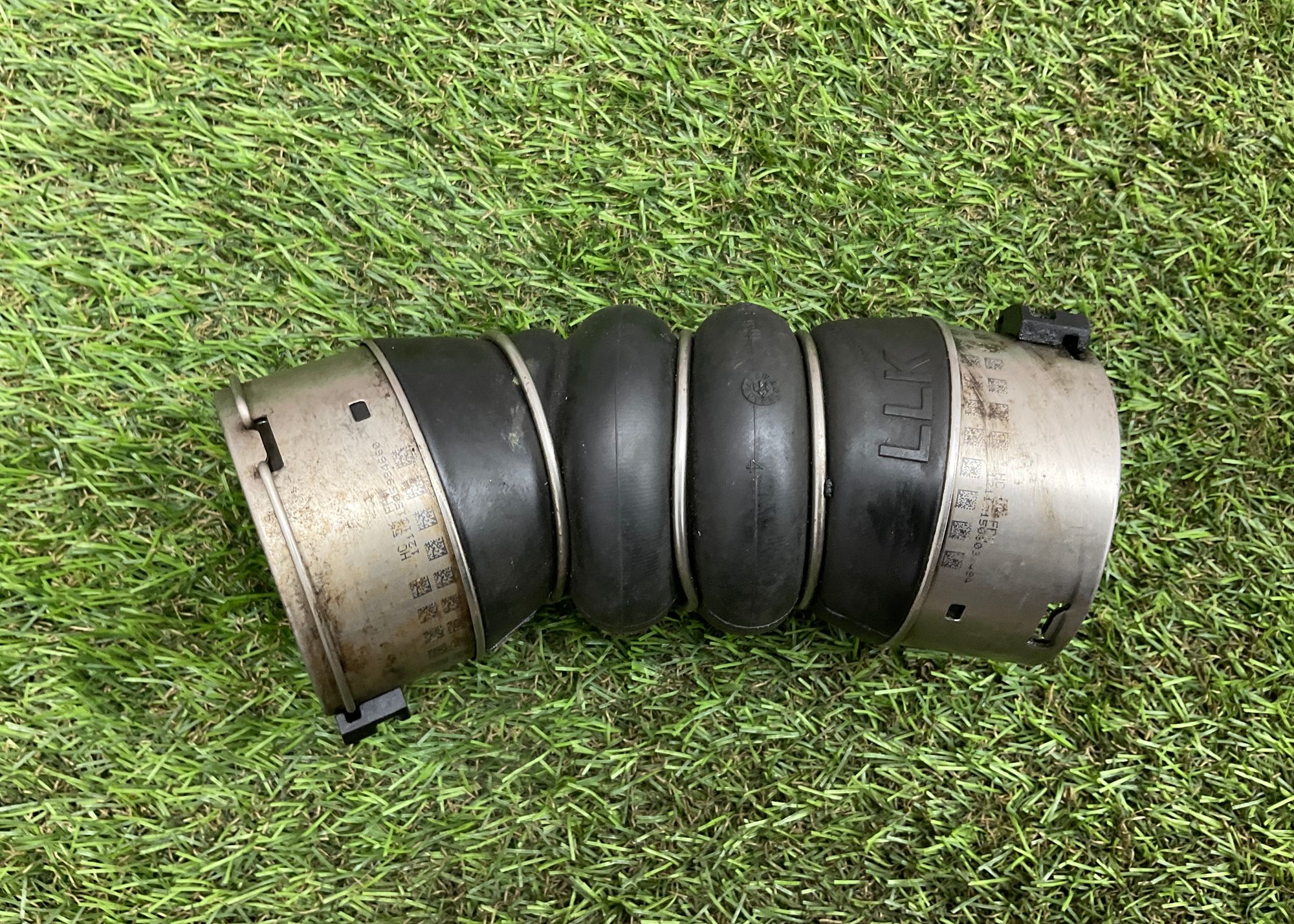 Патрубок интеркулера BMW 3 серия, F30/F31 рестайлинг, 9000 рублей, Москва