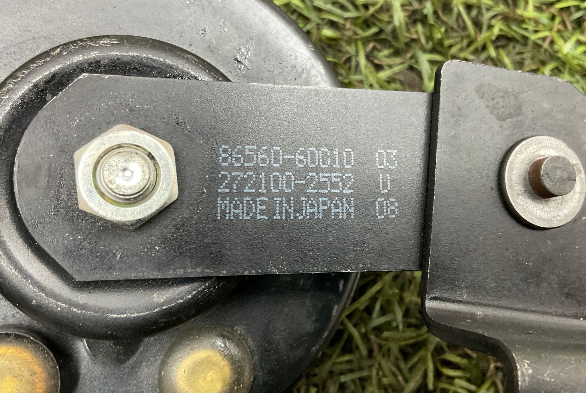 Сирена сигнализации Toyota Land Cruiser 200 рестайлинг 2 (2015—2023) 2021, 1000 рублей, Москва