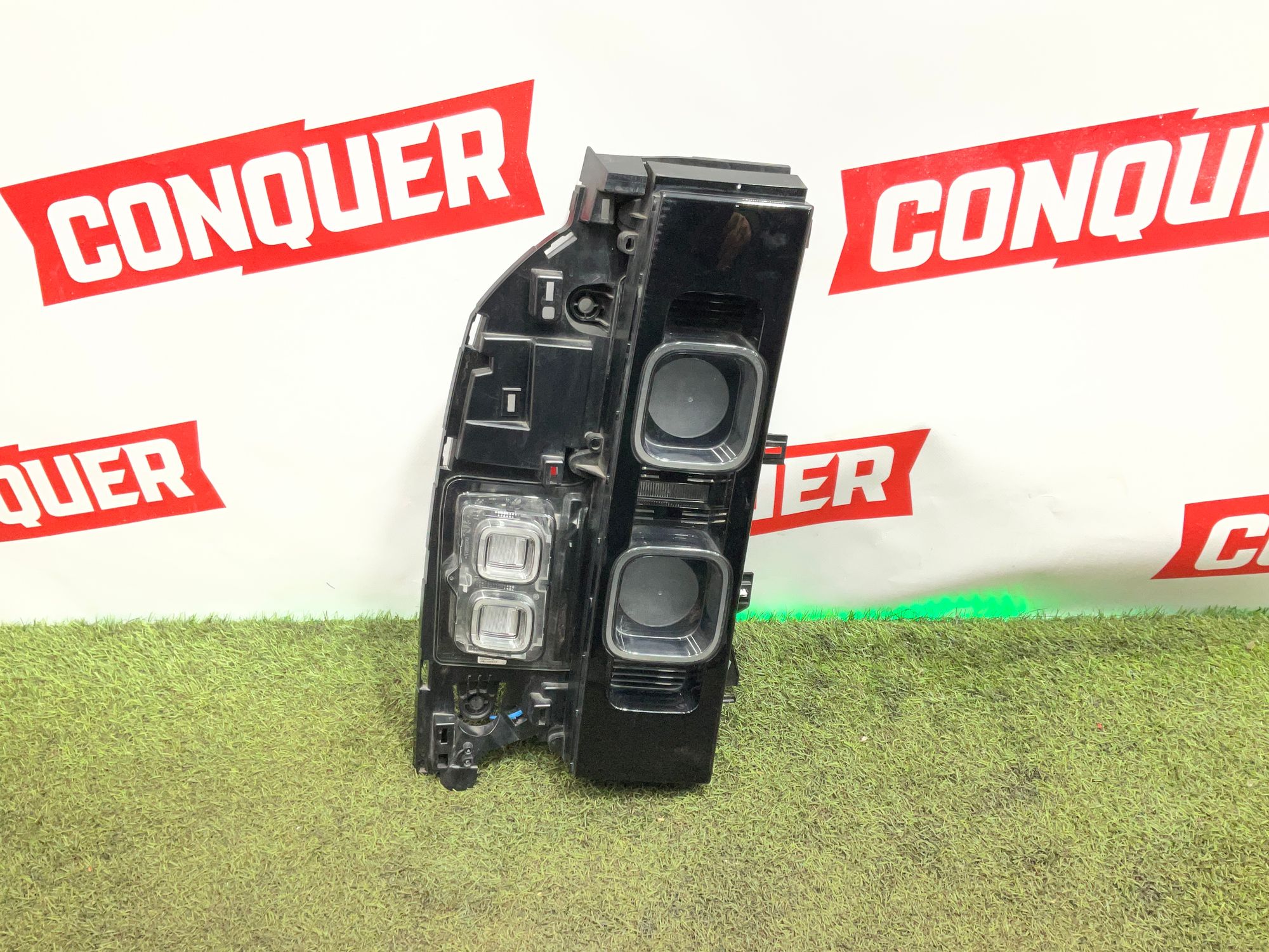 Фонарь задний левыйLand Rover Defender II L663 2022, 40000 рублей, Москва