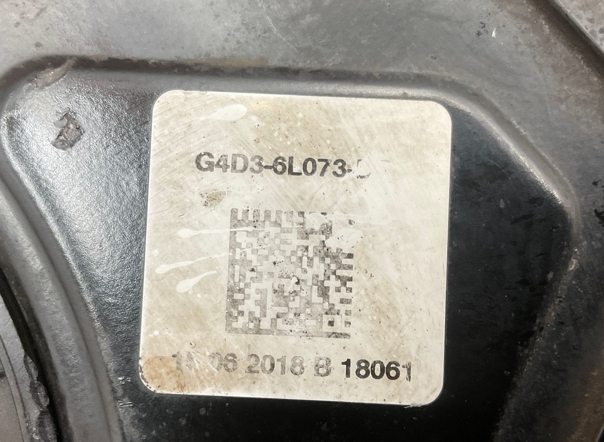 Крышка двигателя 2.0 AJ200 Land Rover Defender II L663 2022, 6000 рублей, Москва