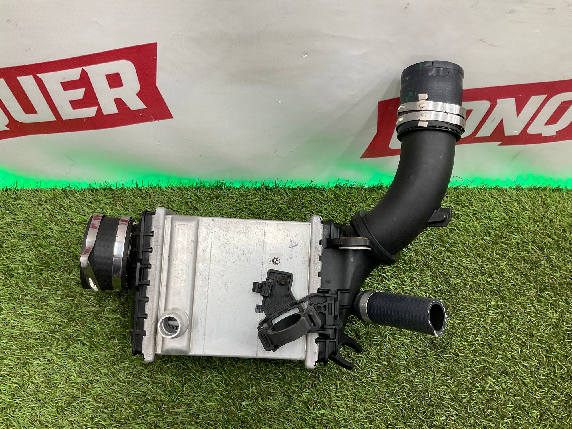 https://ycs.partsauto.market/partsauto-images/thmbs/userImages/h353NjtZg3VDP19b5HMt7LlpbQ93/part/21164bc4-e704-489a-bd54-34bc2cb59635_1750058742761.jpg