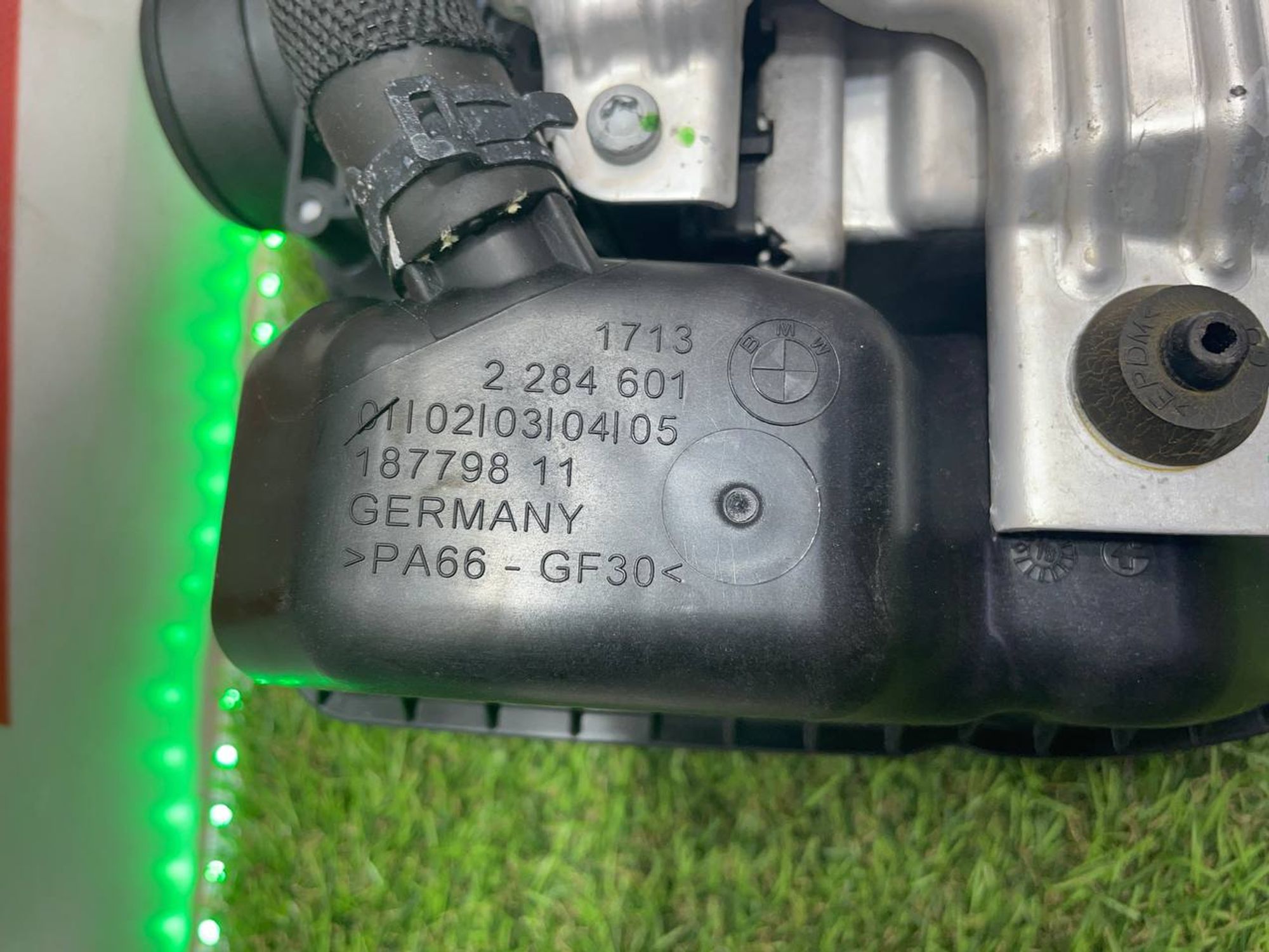https://ycs.partsauto.market/partsauto-images/thmbs/userImages/h353NjtZg3VDP19b5HMt7LlpbQ93/part/215a2581-e17b-4028-9e8b-a3a8fb57de9b_1709897610894.jpg