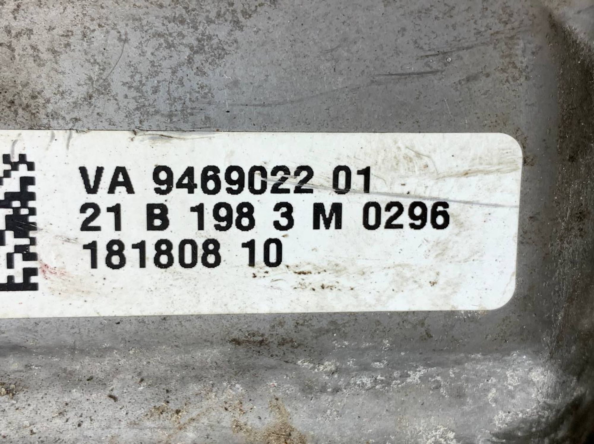 https://ycs.partsauto.market/partsauto-images/thmbs/userImages/h353NjtZg3VDP19b5HMt7LlpbQ93/part/216d7420-f8e4-4edd-a106-ecae788e0446_1718630212549.jpg